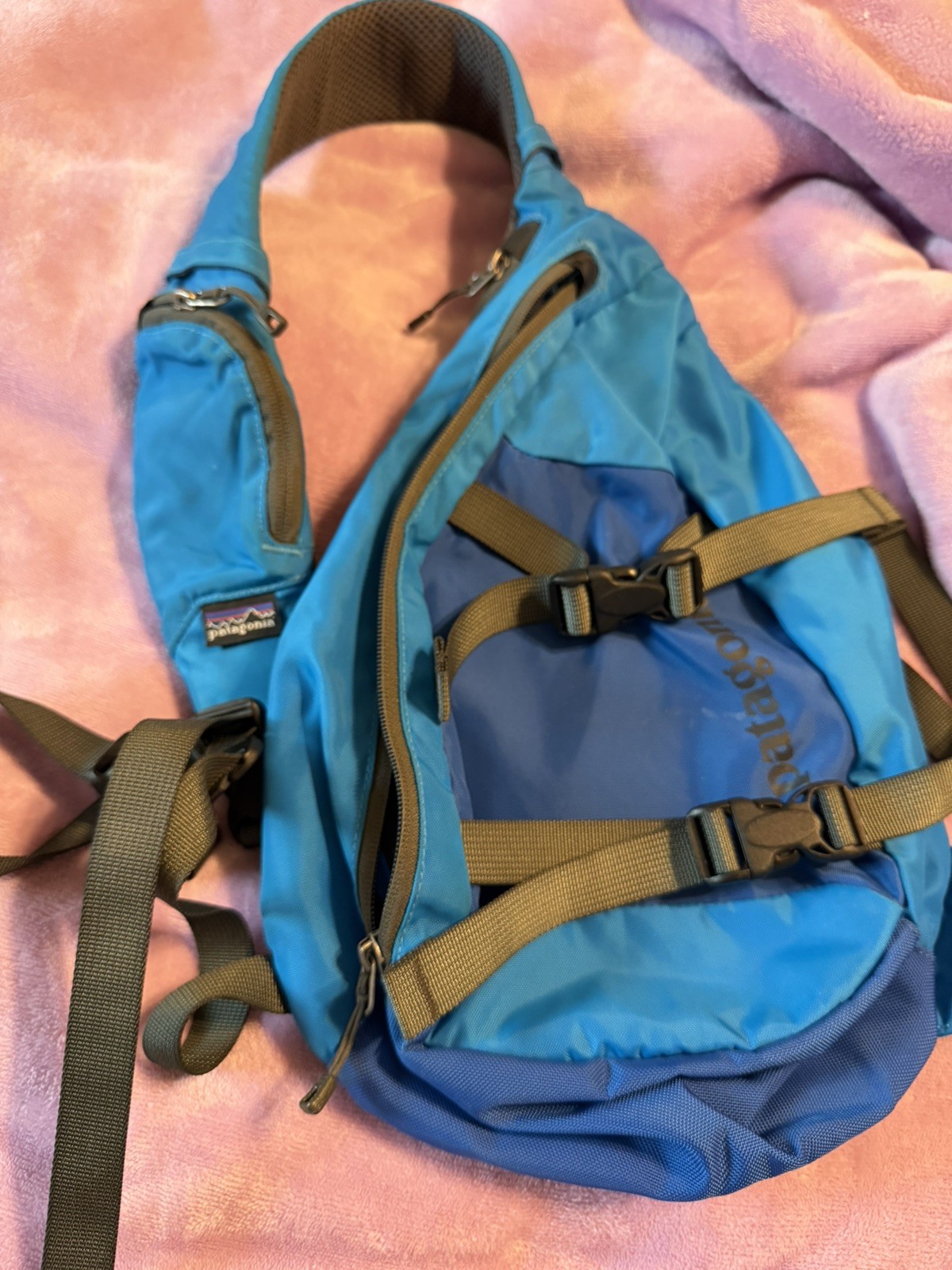 Patagonia Atom Sling Bag Mens OS Blue 8L Hiking Technical Crossbody Outdoor