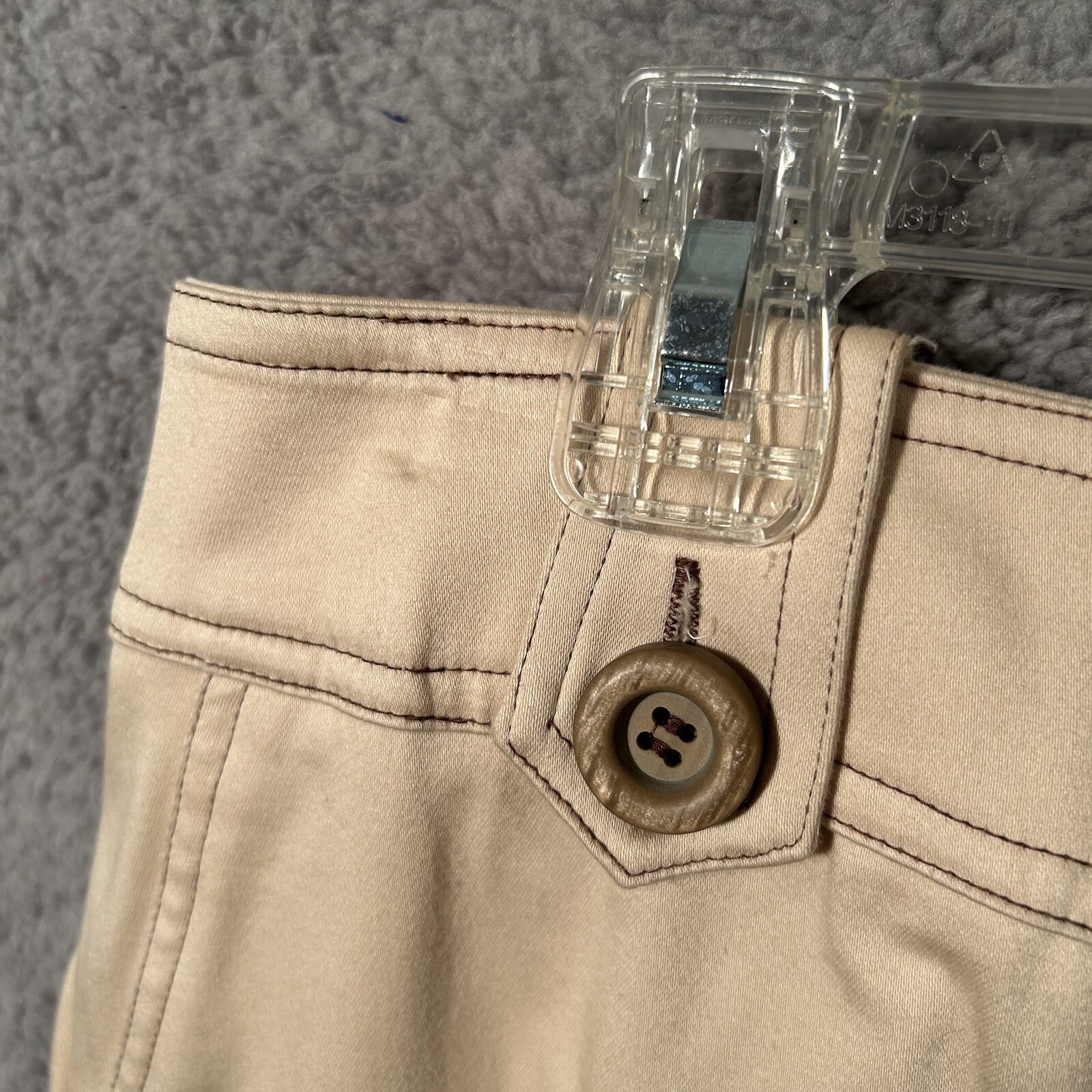 Button Strap Flat Front Chino Shorts Women’s M Beige