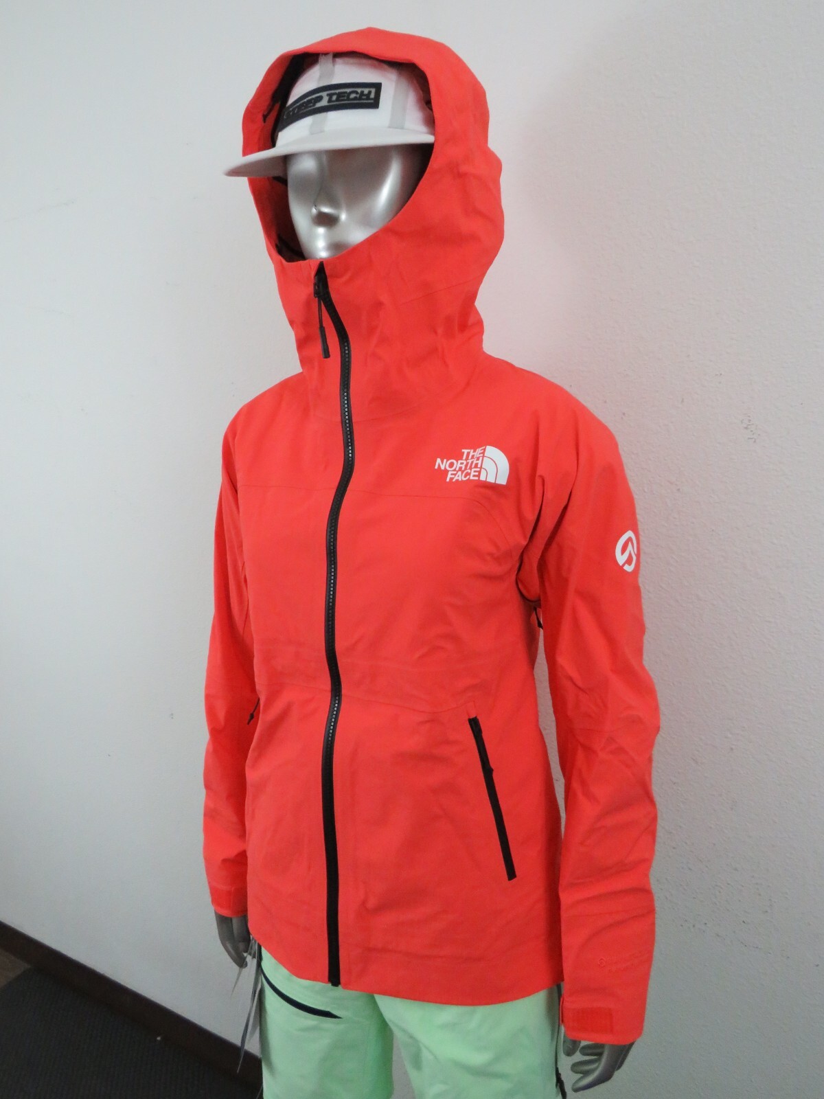 Womens The North Face Summit Chamlang FUTURELIGHT Ski Climbing Shell Jacket Oran