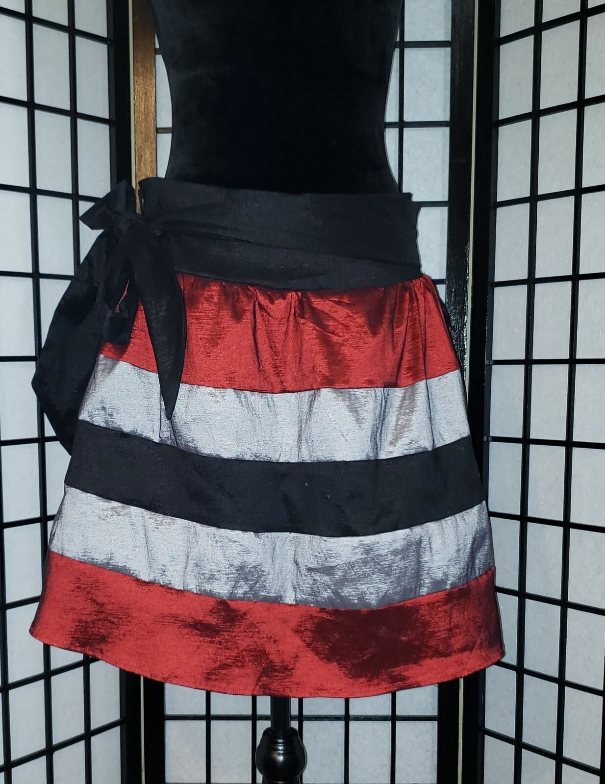 Sequin Hearts Junior XL Skirt Striped Taffeta Black Silver Burgundy
