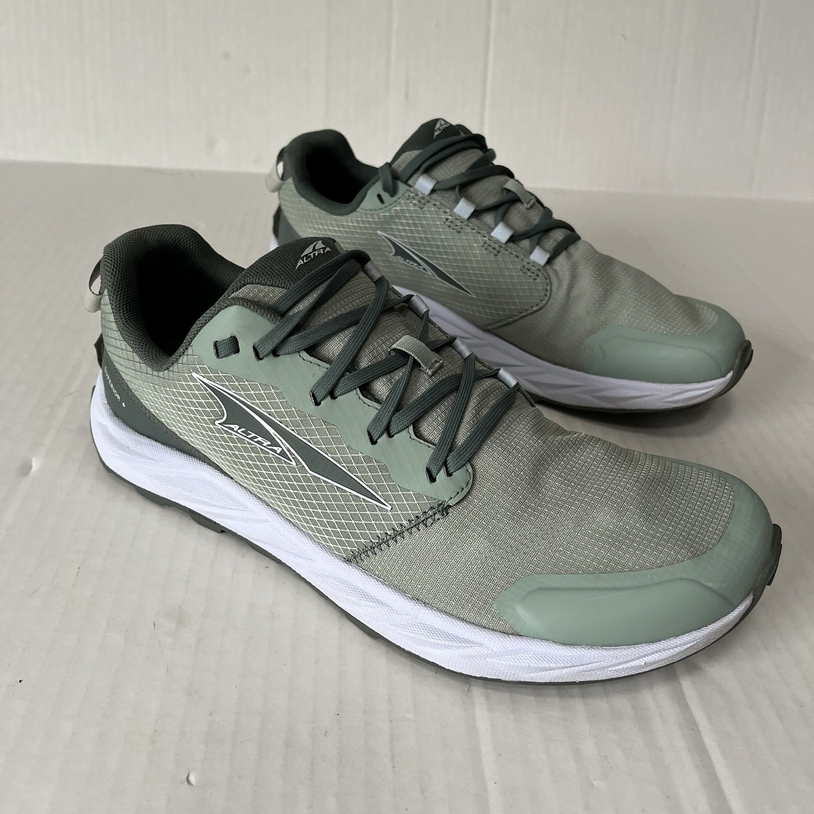 Altra Shoes Womens 10.5 Green/White Superior 6 Trail Running Lightweight Outdoor