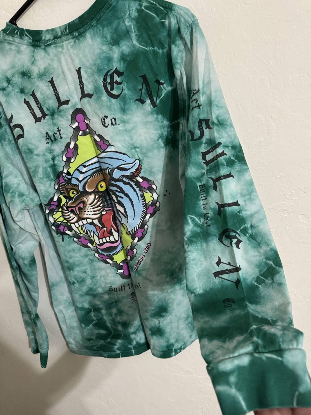 Sullen Men’s M Green/White Tie-Dye Tiger Graphic Logo Long Sleeve Crew Tee