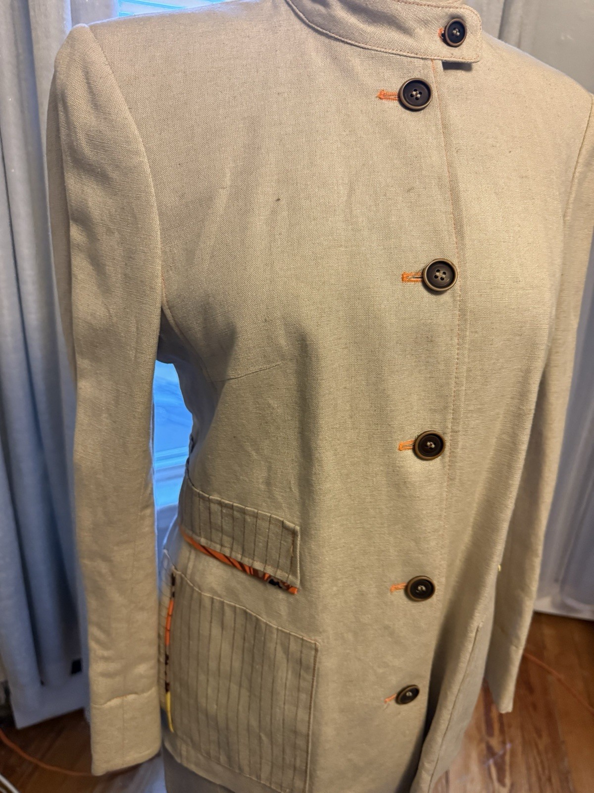 Harve Bernard by Bernard Holtzman Tan Suit Size 4 Pant Size 6 Jacket and Pants