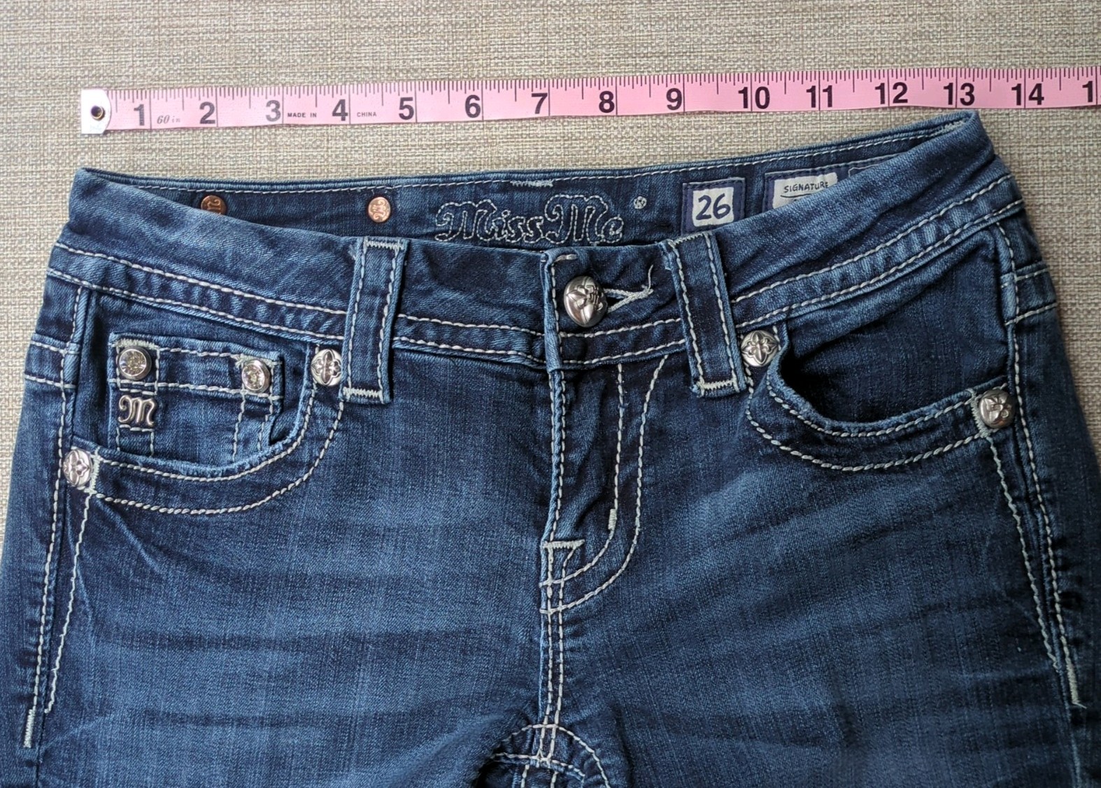 Miss Me Signature Boot Cut Blue Low Rise Jeans Women’s 26×30 Flap Wing Pockets