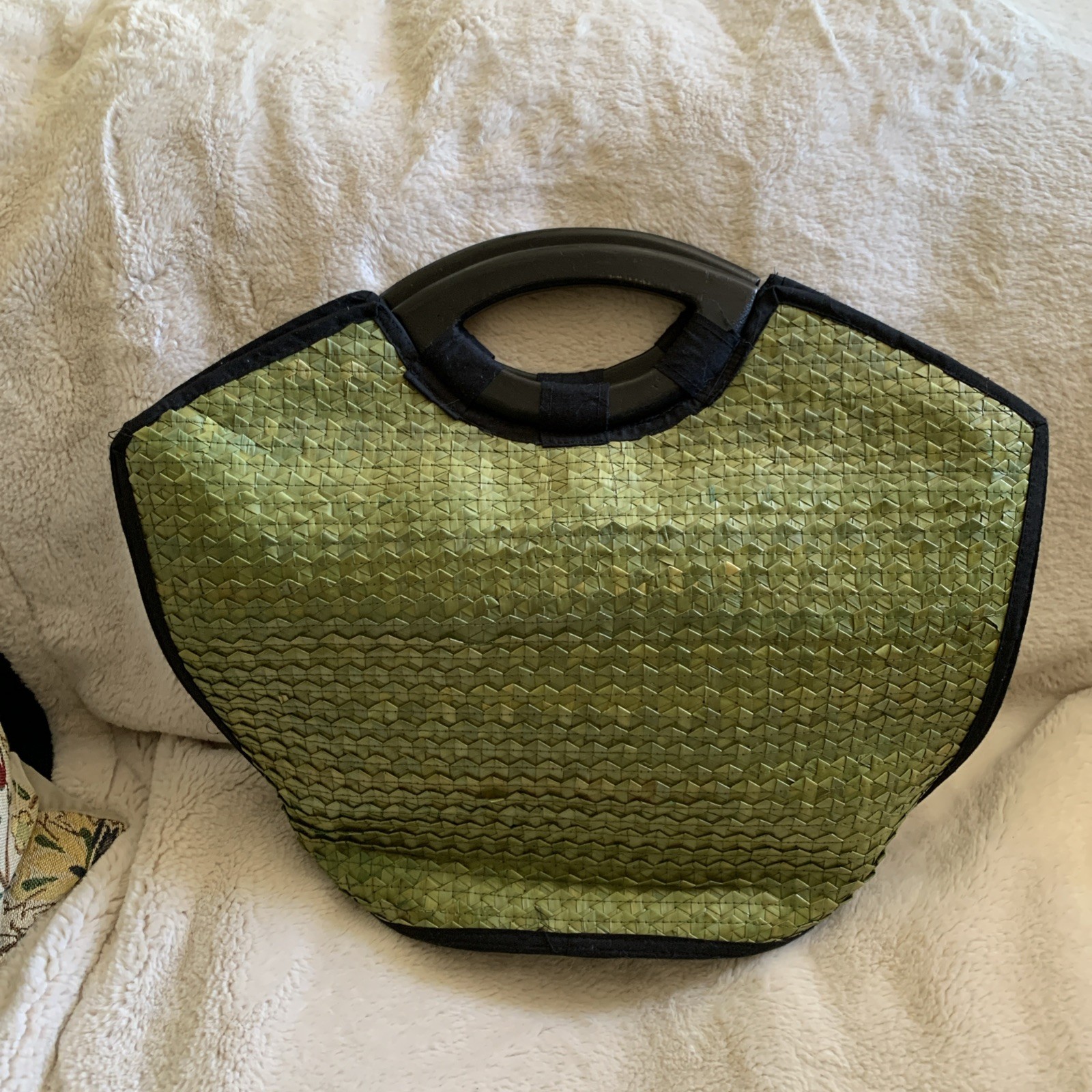 Large Green Brown Woven Handbag With Brown Handles 11″ x 16″ 10″ Deep