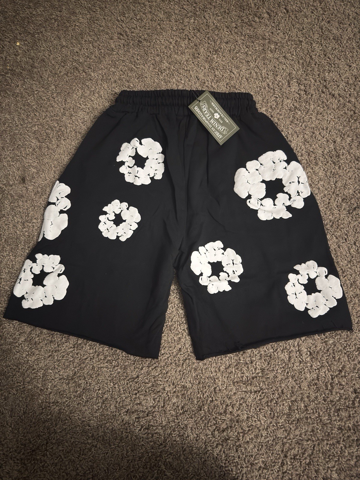 DENIM TEARS Men’s Black Fleece Sweat Shorts Floral Print Drawstring 10″