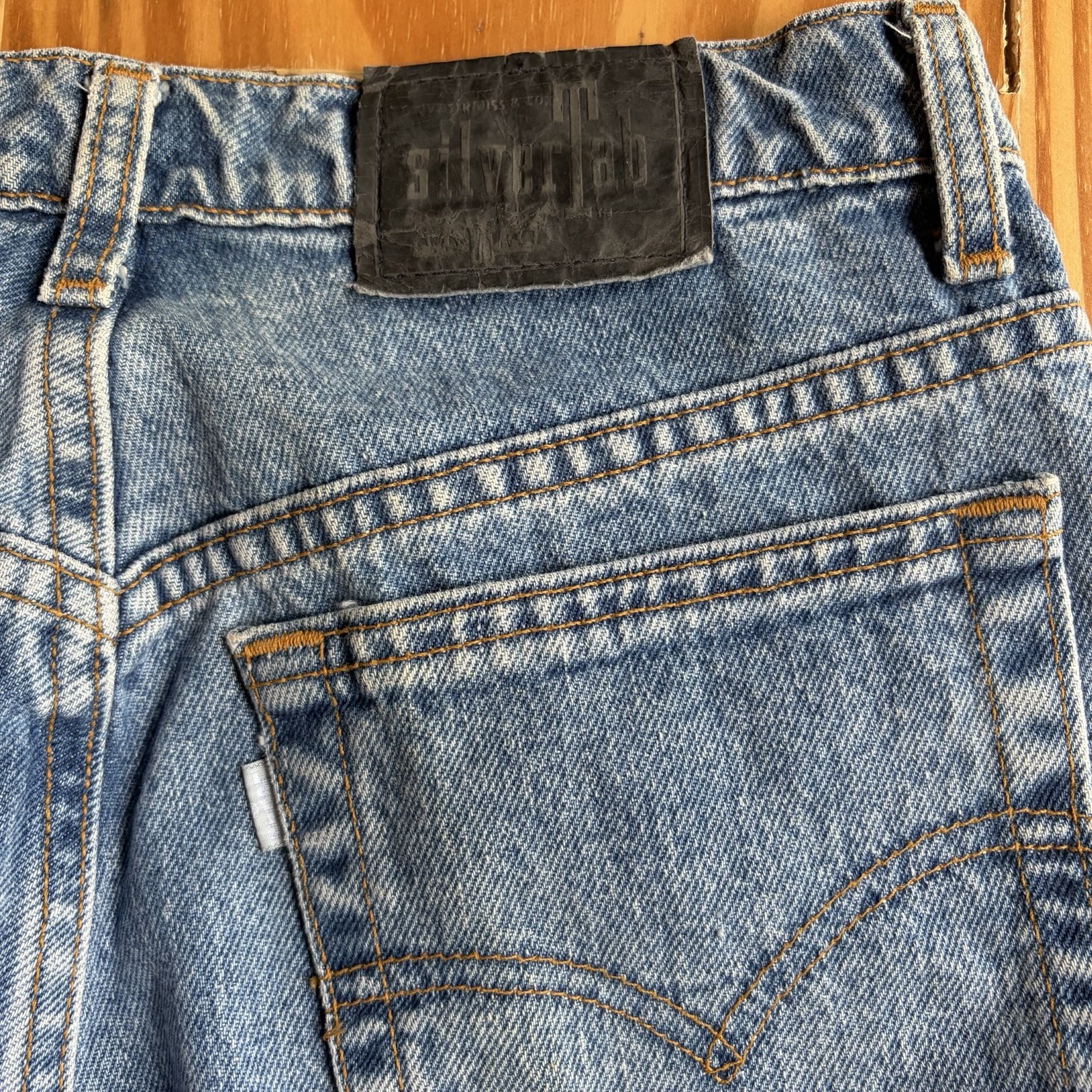 Vintage 90s Silver Tab Levi’s Jeans Loose Fit 28×30 Made In USA 100% Cotton EUC