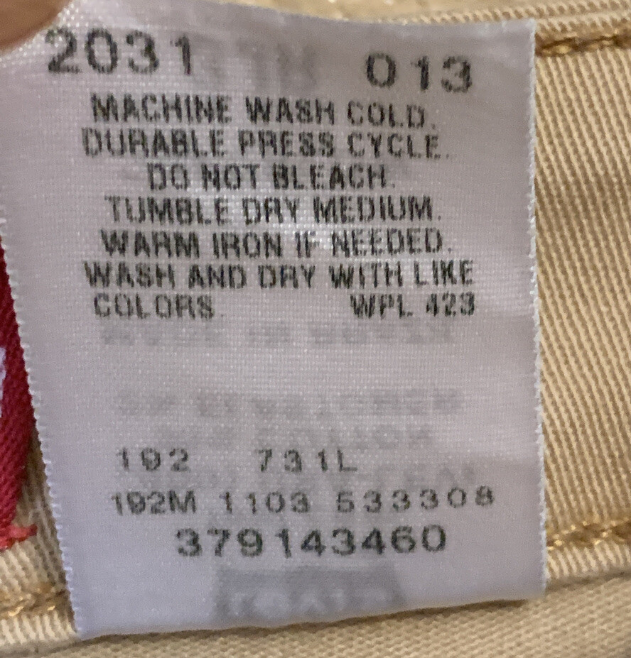EUC Levi’s Womens Shorts 98% Cotton / 2%elastomer Superlow Stretch Size 3JR