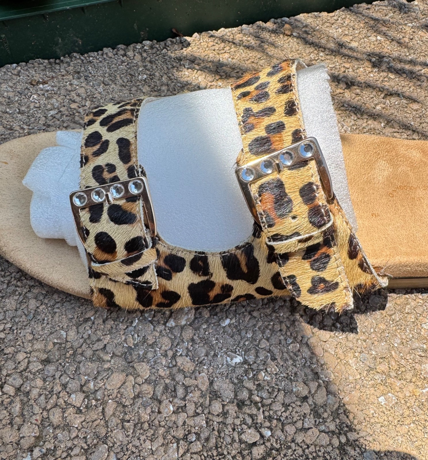 Vionic Calf Hair Leopard Sandals – Pre-Owned