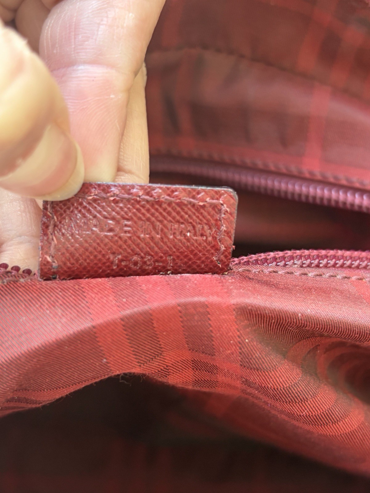 Authentic Burberry Nova Check East West Leather Shoulder Bag Burgundy Italy made
