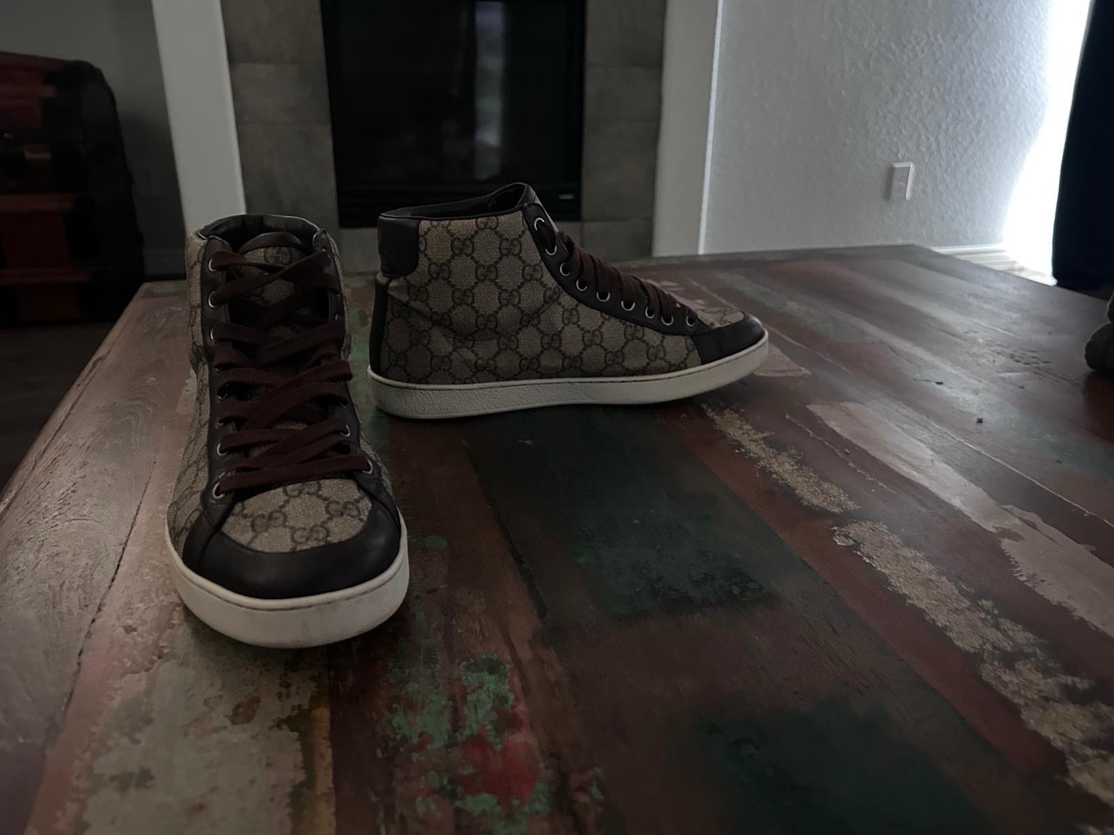 AUTHENTIC GUCCI BROOKLYN SNEAKERS BEIGE EBONY 322733 GG SZ 8.5 (fits USA 9.5)