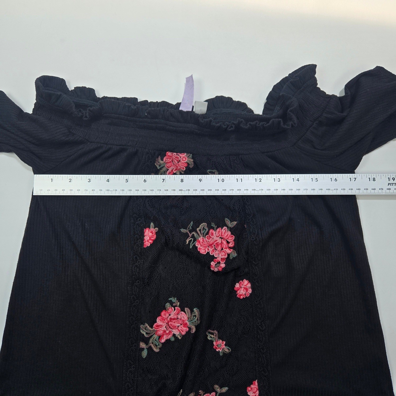 Alya Off The Shoulder Top Women Small Black Floral Embroidered Lace Ribbed Boho