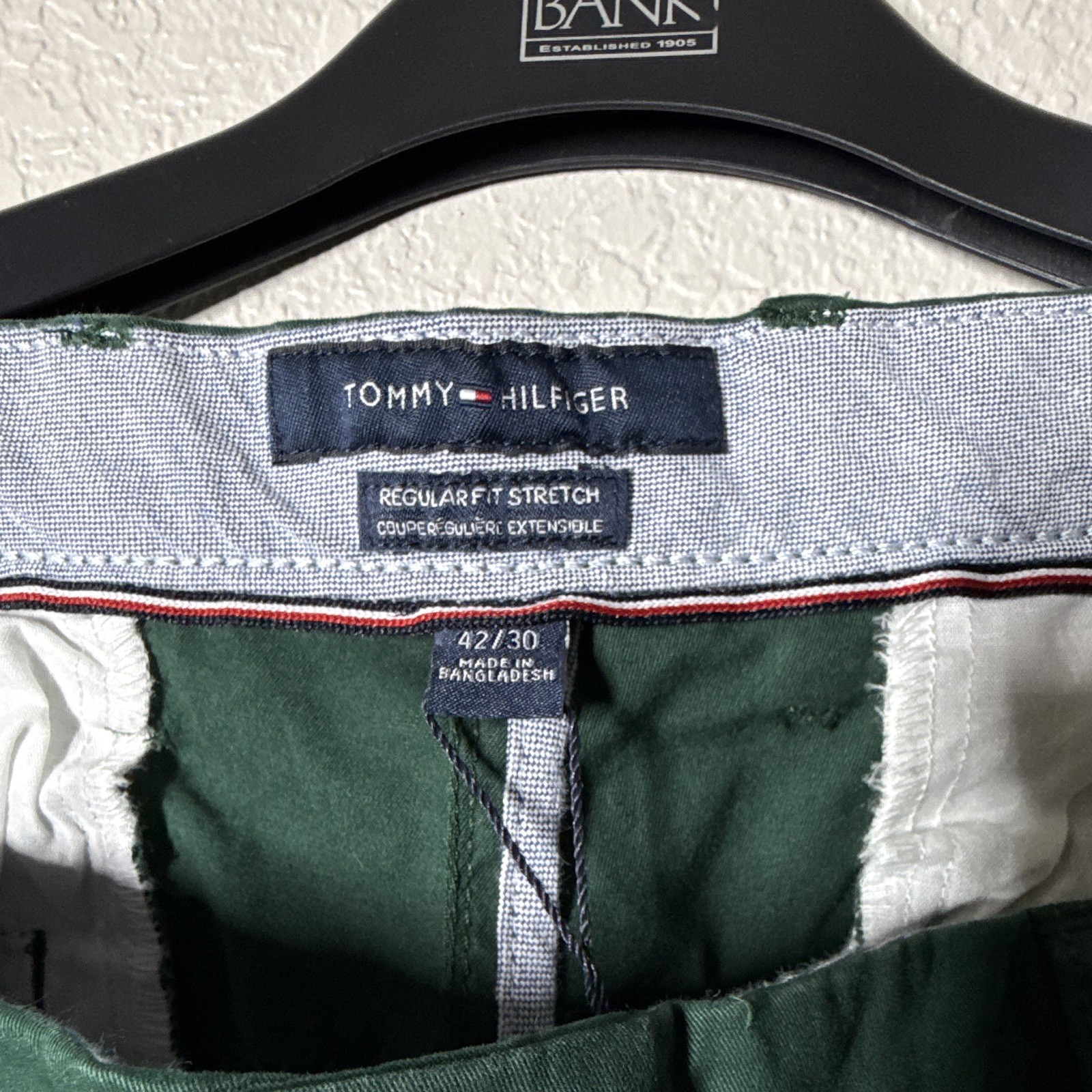 Tommy Hilfiger Flex Stretch Regular Fit Straight Leg Green Chino Pants 42W NWT