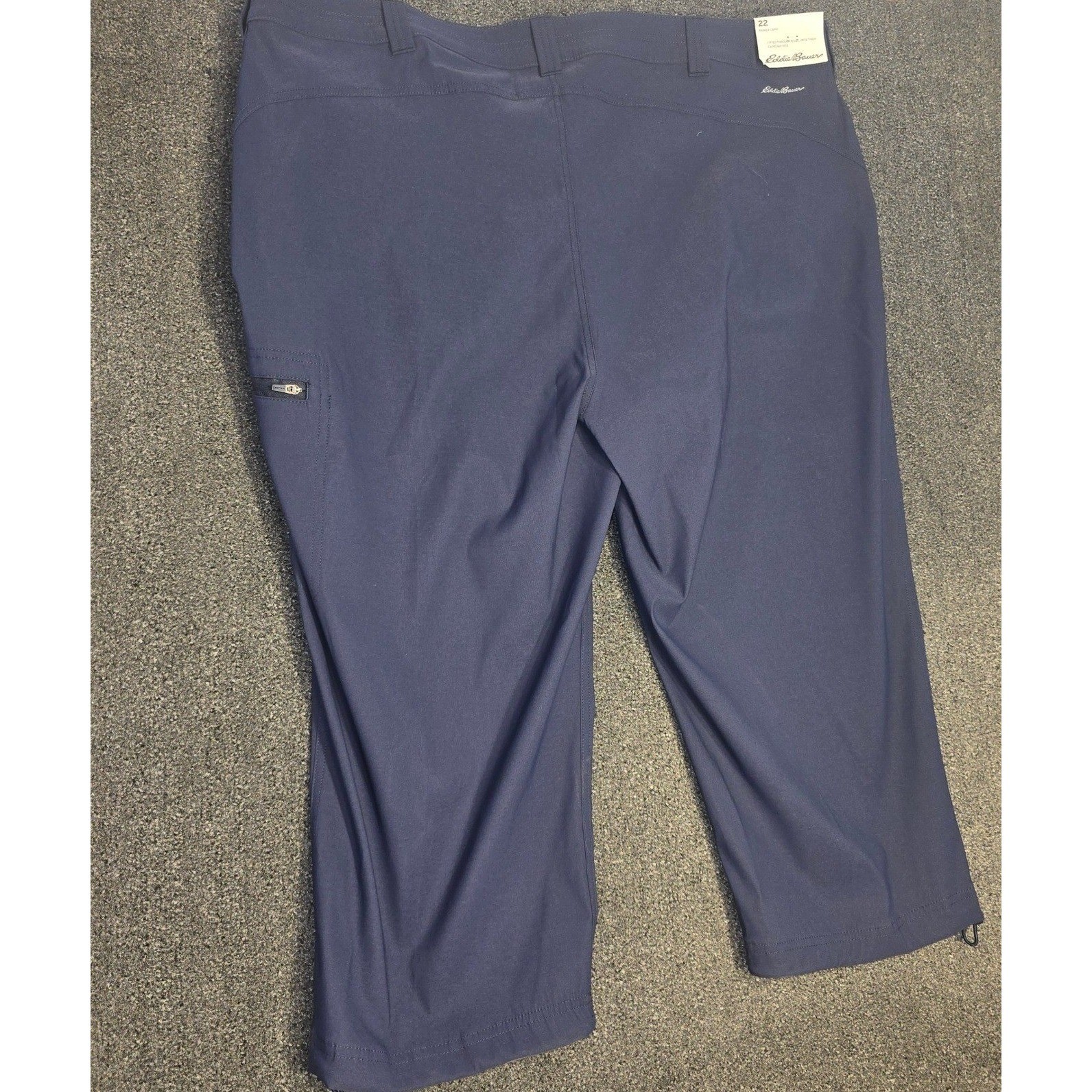 NWT Eddie Bauer Rainier Capri Cargo Pants Womens 24 Blue Stretch Travel Hiking
