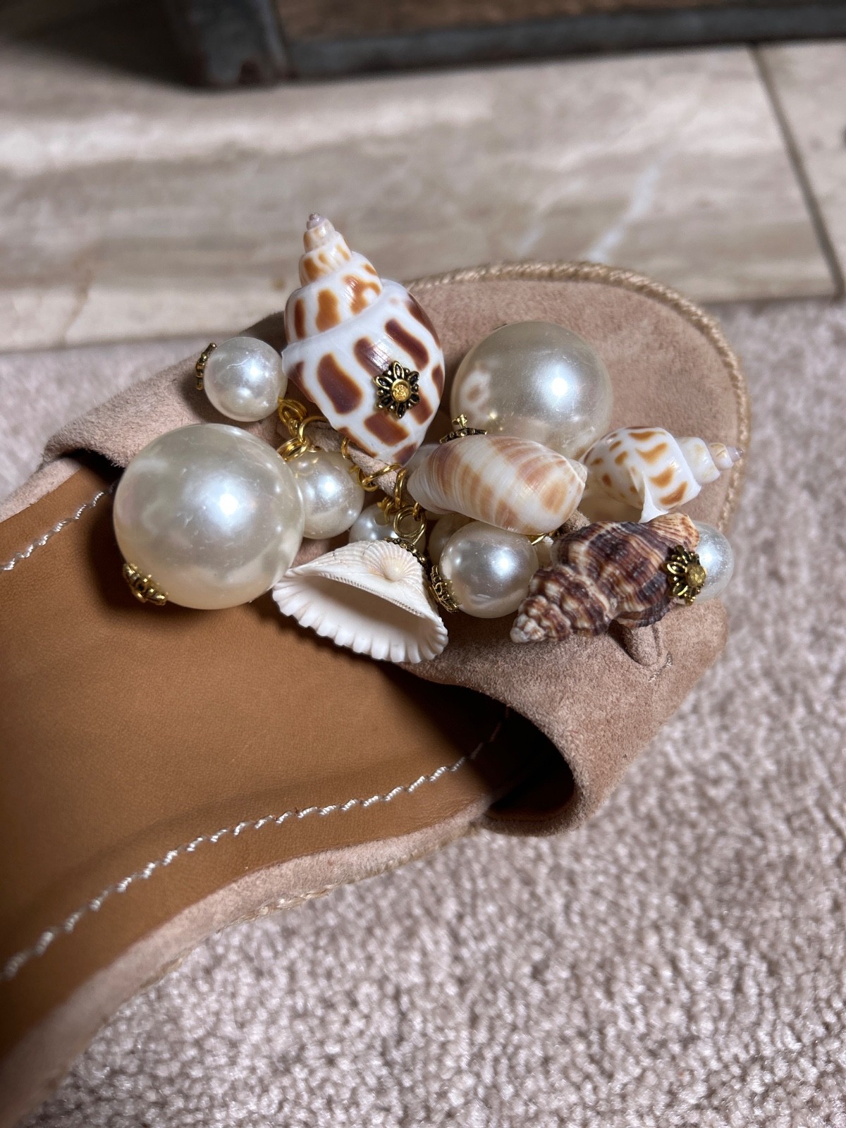NEW $650 ALAMEDA TURQUESA Shell Wedge Espadrille Sandals – Sand – EU 39 / US 8.5