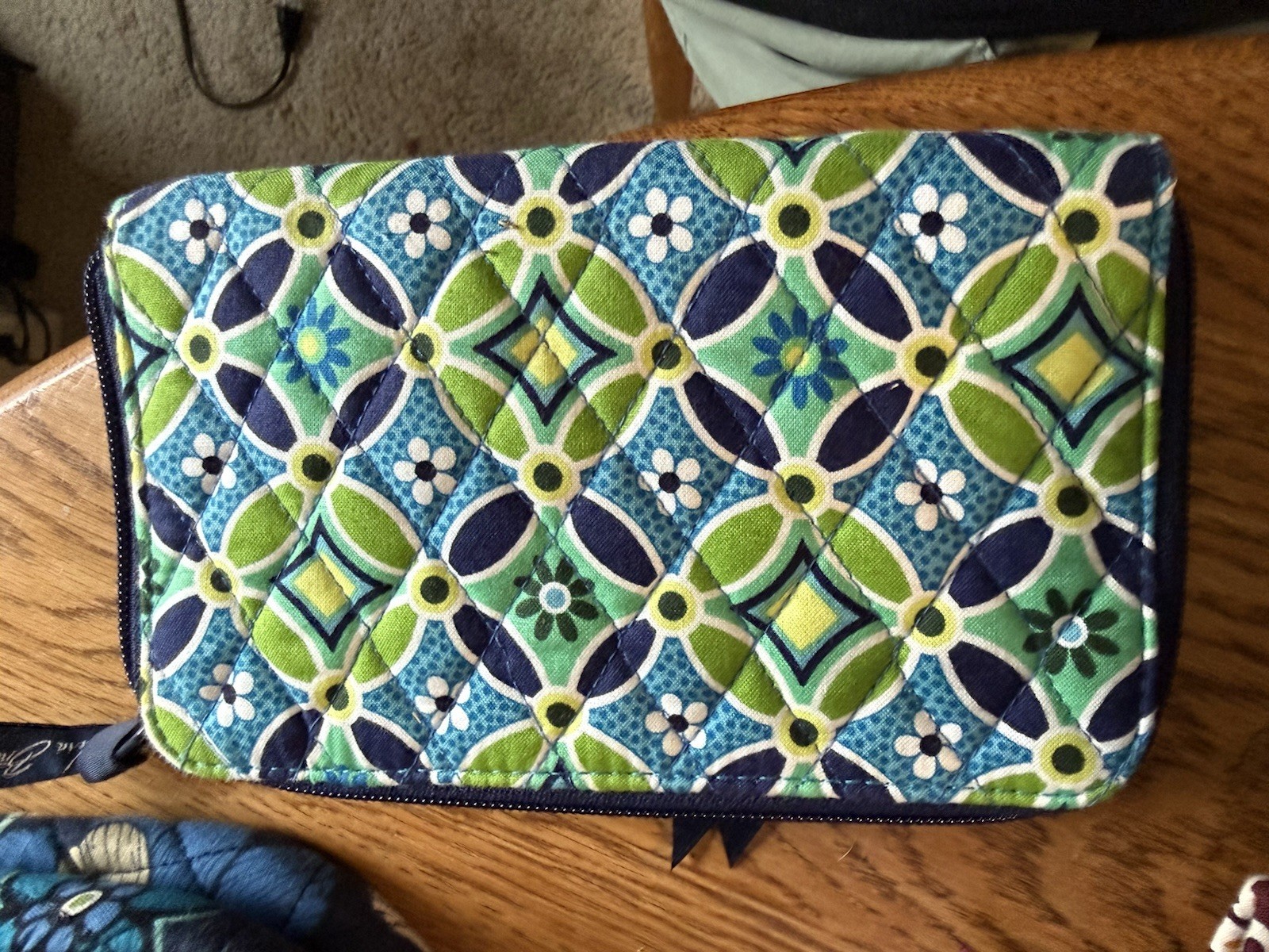 Vintage Vera Bradley Zip Around Wallet Daisy Daisy