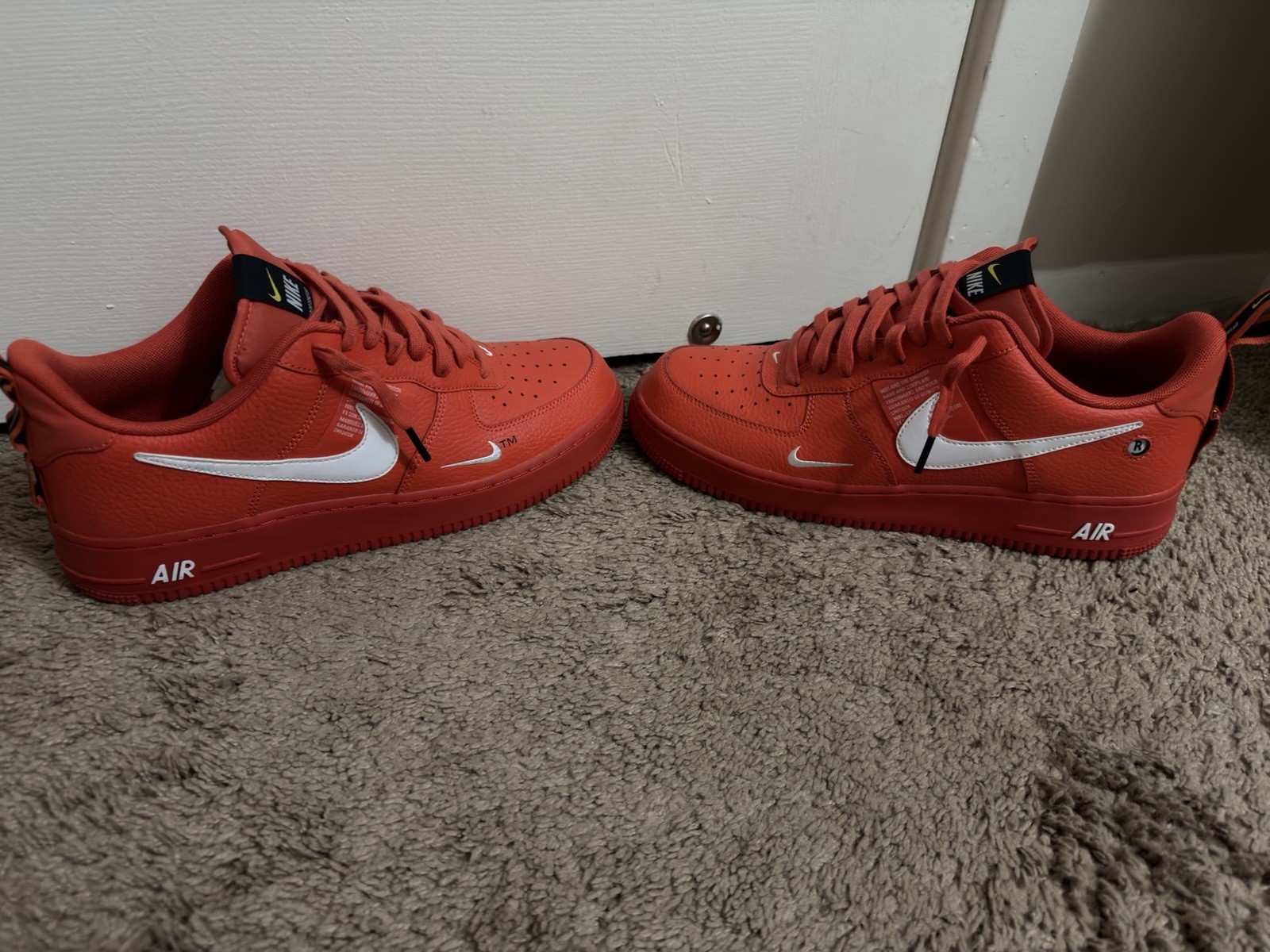Nike Air Force 1 Men’s Low Top Sneaker Red/White Lace-Up Solid Athletic