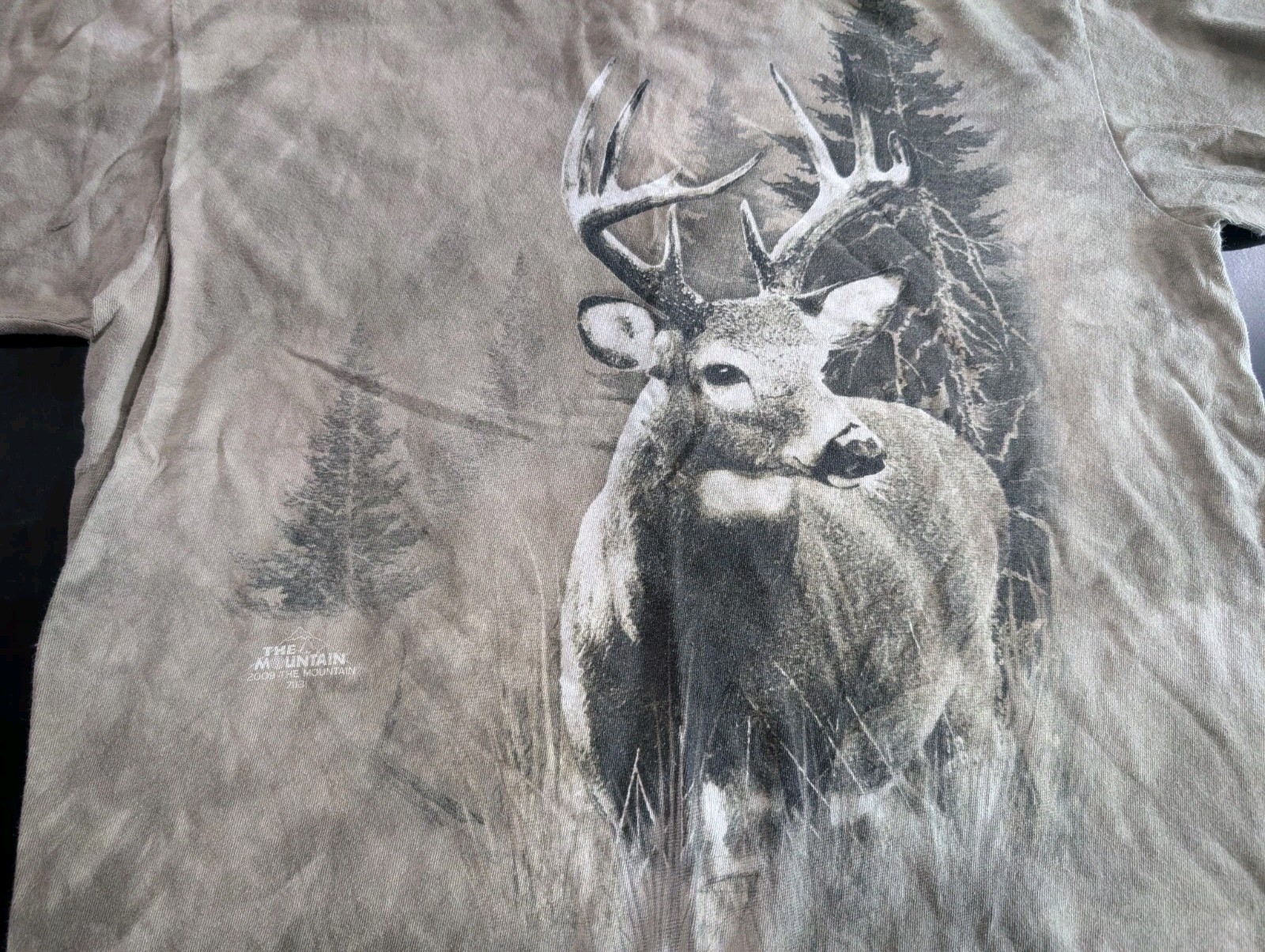 2009 Vintage The Mountain Brown Deer Graphic Print T-Shirt 100% Cotton