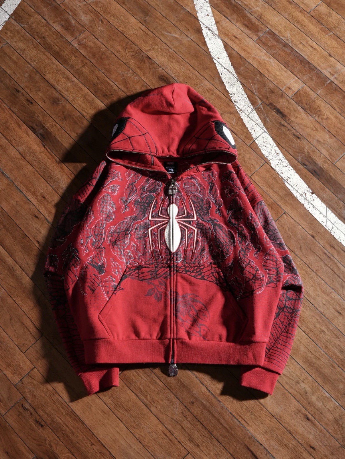 SPIDER-MAN WEB ROSE FULL ZIP UP HOODIE IN EQUESTRIAN RED LARGE