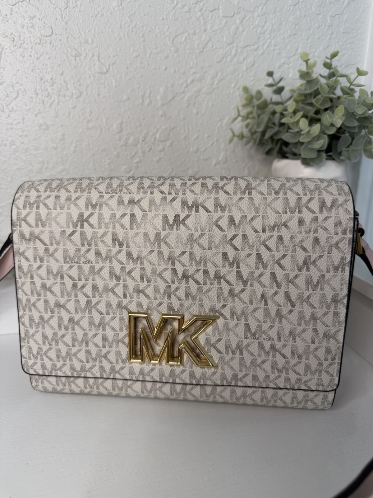 Michael Kors Logo Shoulder Bag Beige/Pink, Gold Hardware, Adjustable Strap