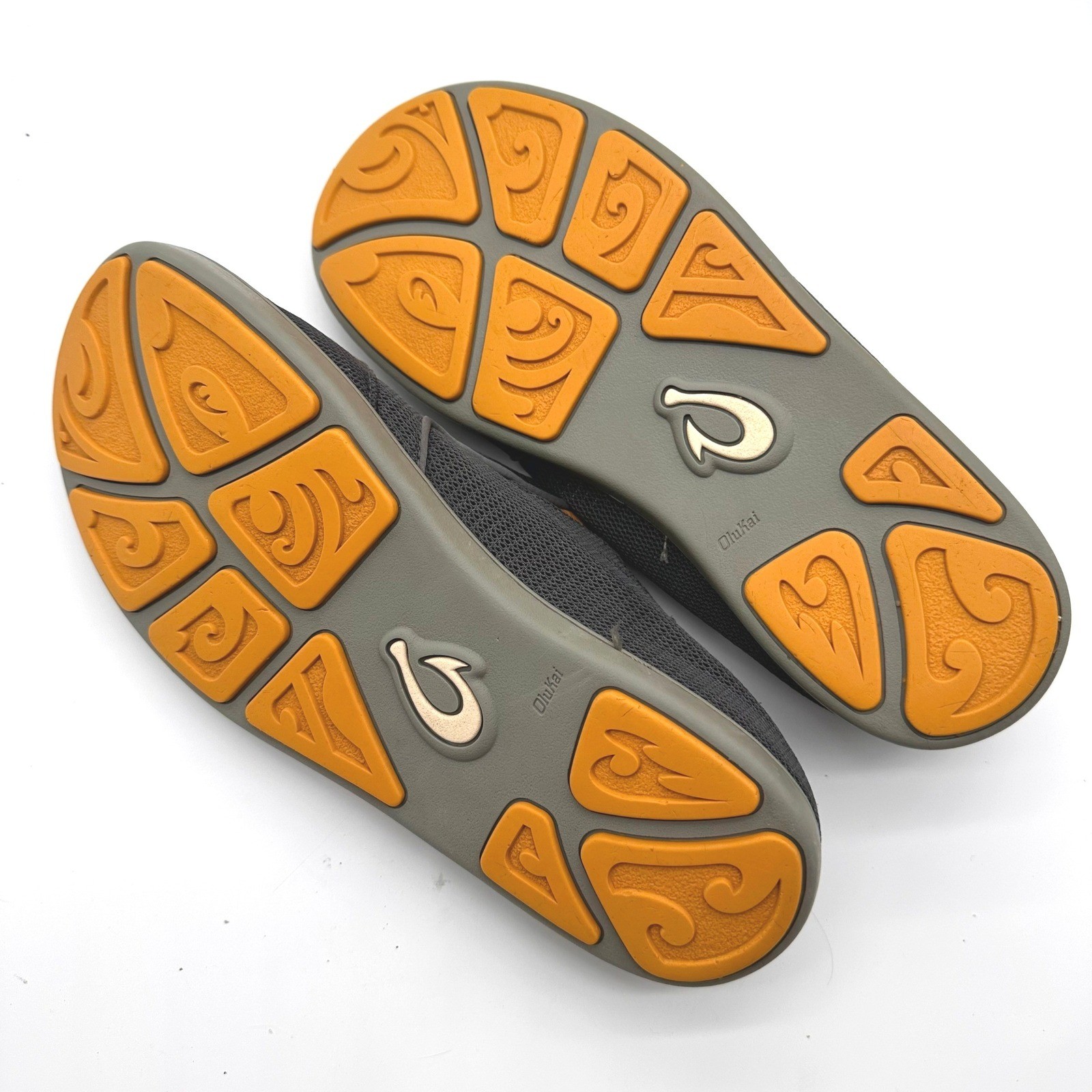 OluKai Nohea Mesh Mens Slip On Shoes Charcoal Grey Orange 10138-4242 Size 10.5