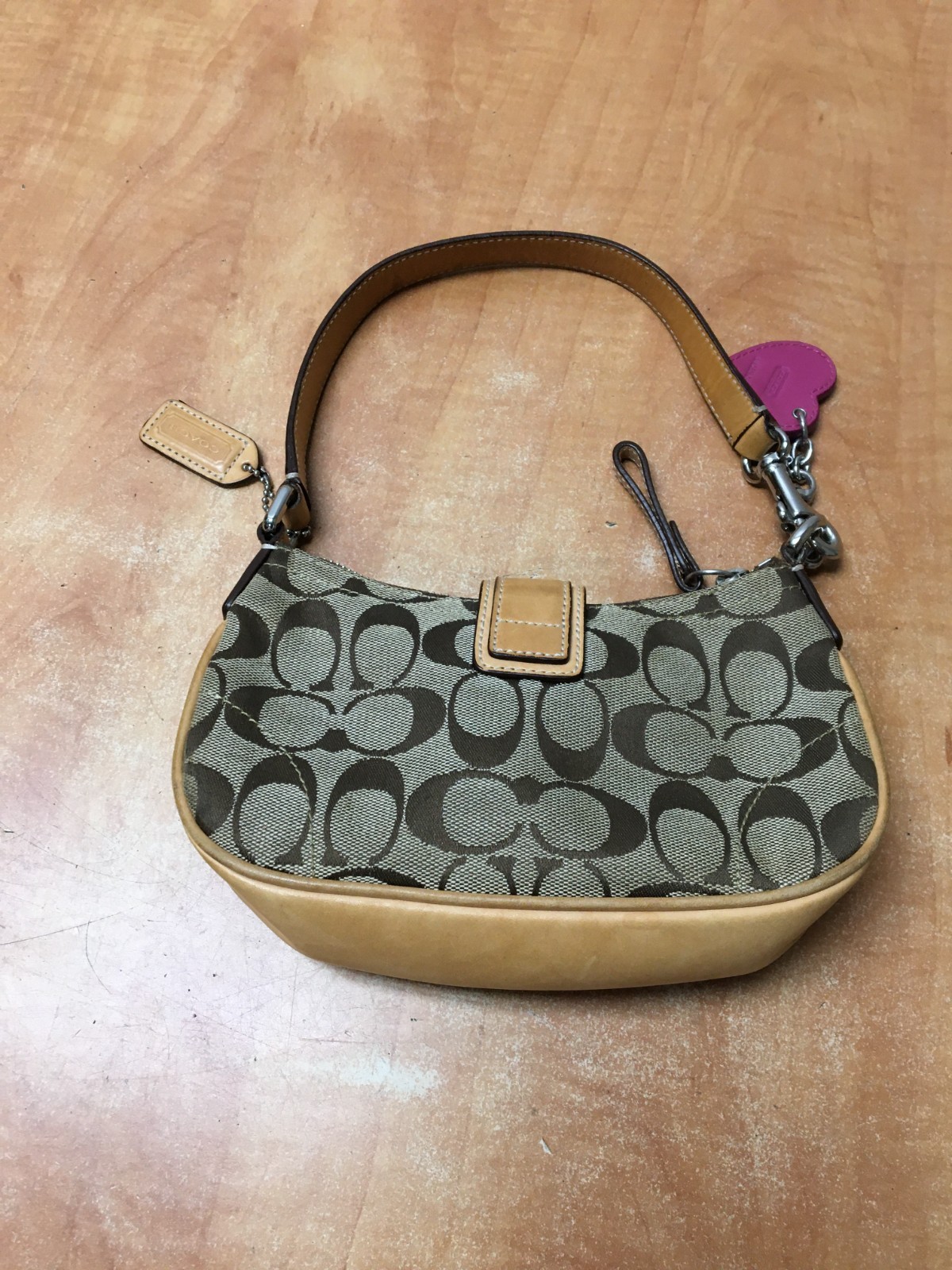 Coach Tan Demi Buckle Small Purse Logo Magnetic H3U-6362