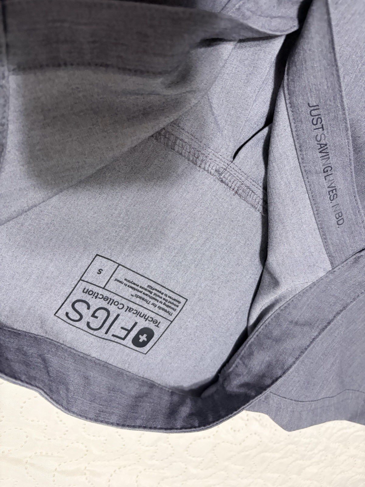 FIGS Technical Collection Gray Solid Scrub bundle 1 Top S & 2 Pants Womens M