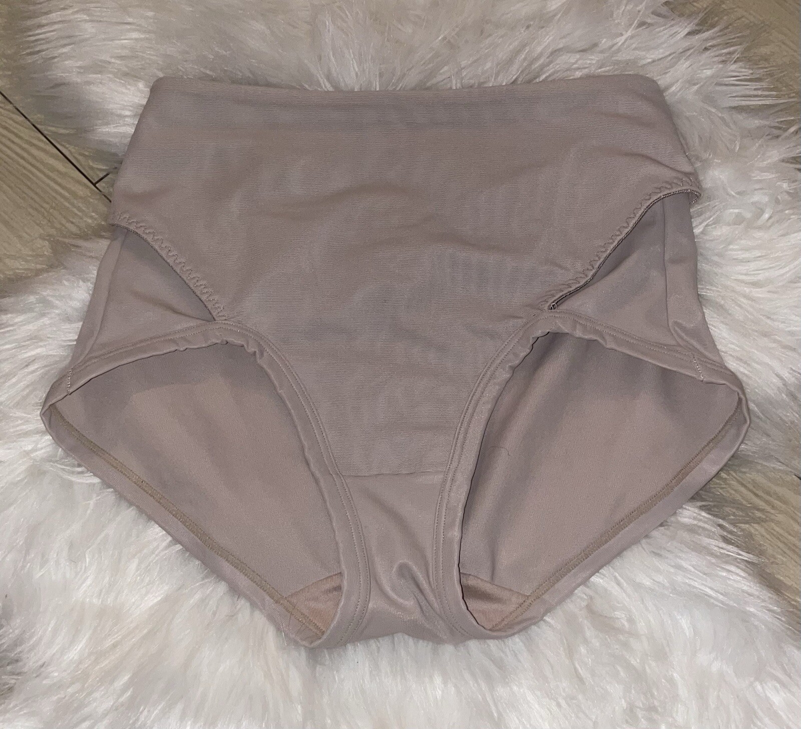 Leonisa 012400 Firm Control Adjustable Compression Belly Shaper S Small Taupe
