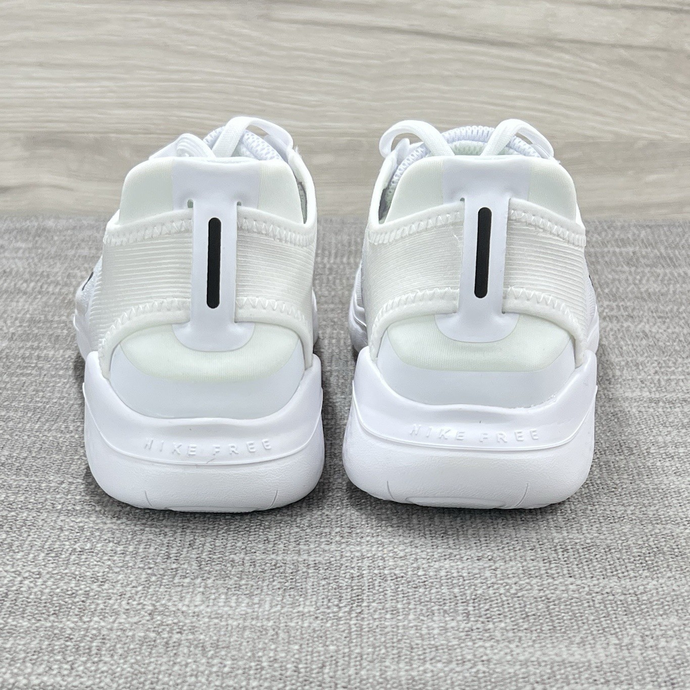 Nike Free RN 2018 White Black Run Running 942837-100 Low Gym Training Womens 10