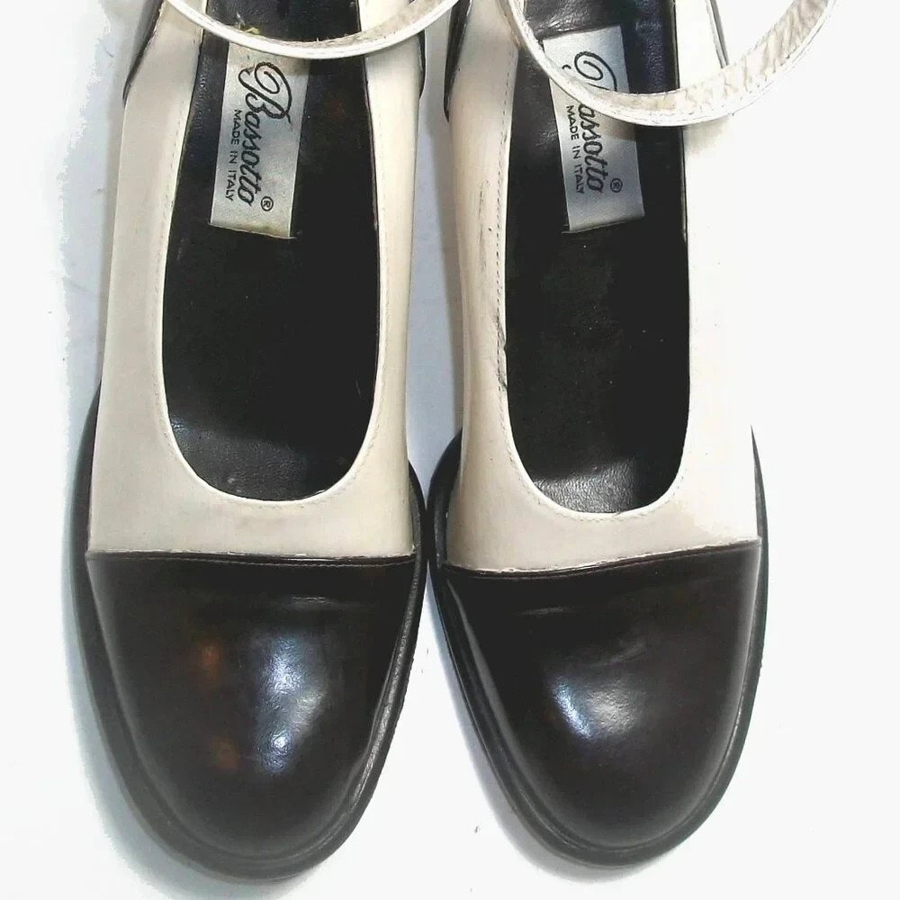 Vtg 90’s Black & Cream Chunky Cap-Toe Ankle Strap Pumps Made in Italy 9M 39M