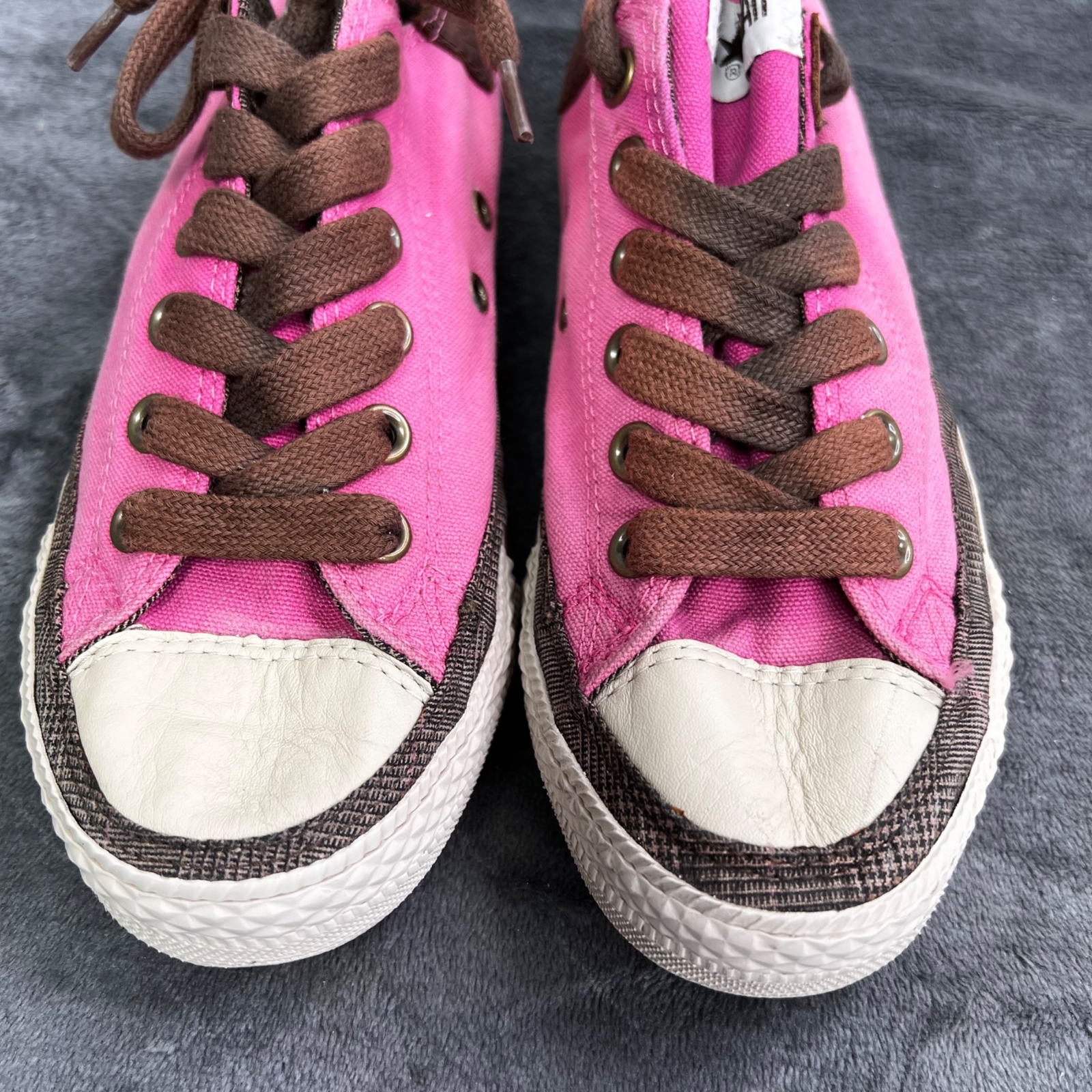 Converse All Star Sneakers Canvas Leather size 7 Women 5 Men Pink Brown Low Top