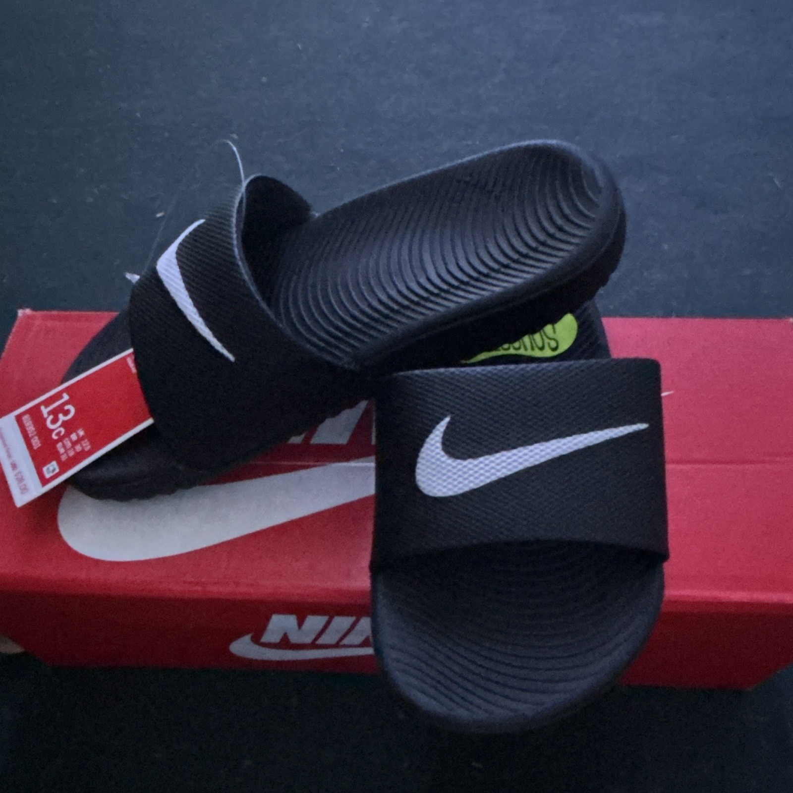 Nike Kawa Slide GS/PS Kids Sandals Black/White US 13C EU 31 MPN 819352-001