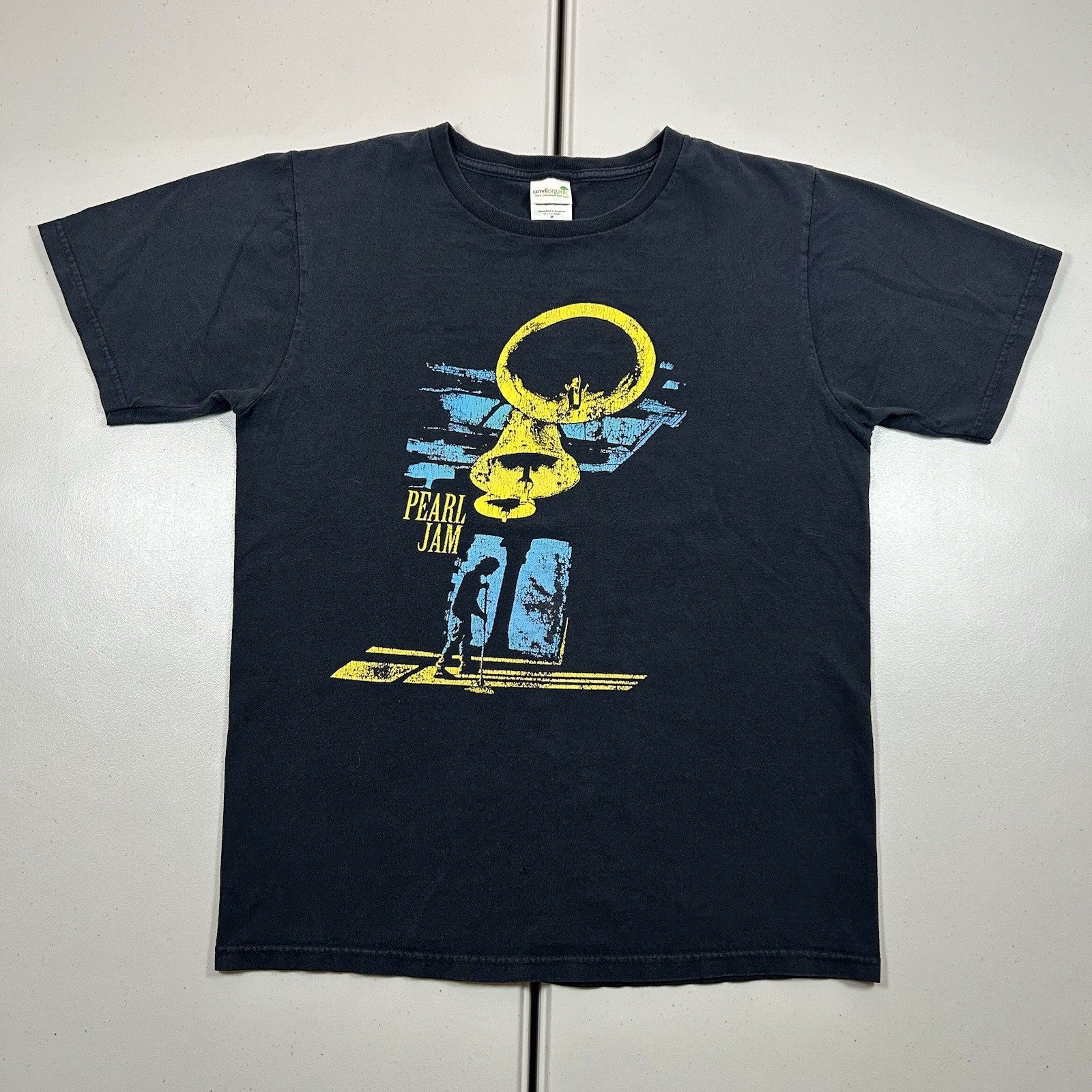 Vintage y2k Pearl Jam Graphic Shirt Men’s Size Medium 90s Grunge Rock Band Music