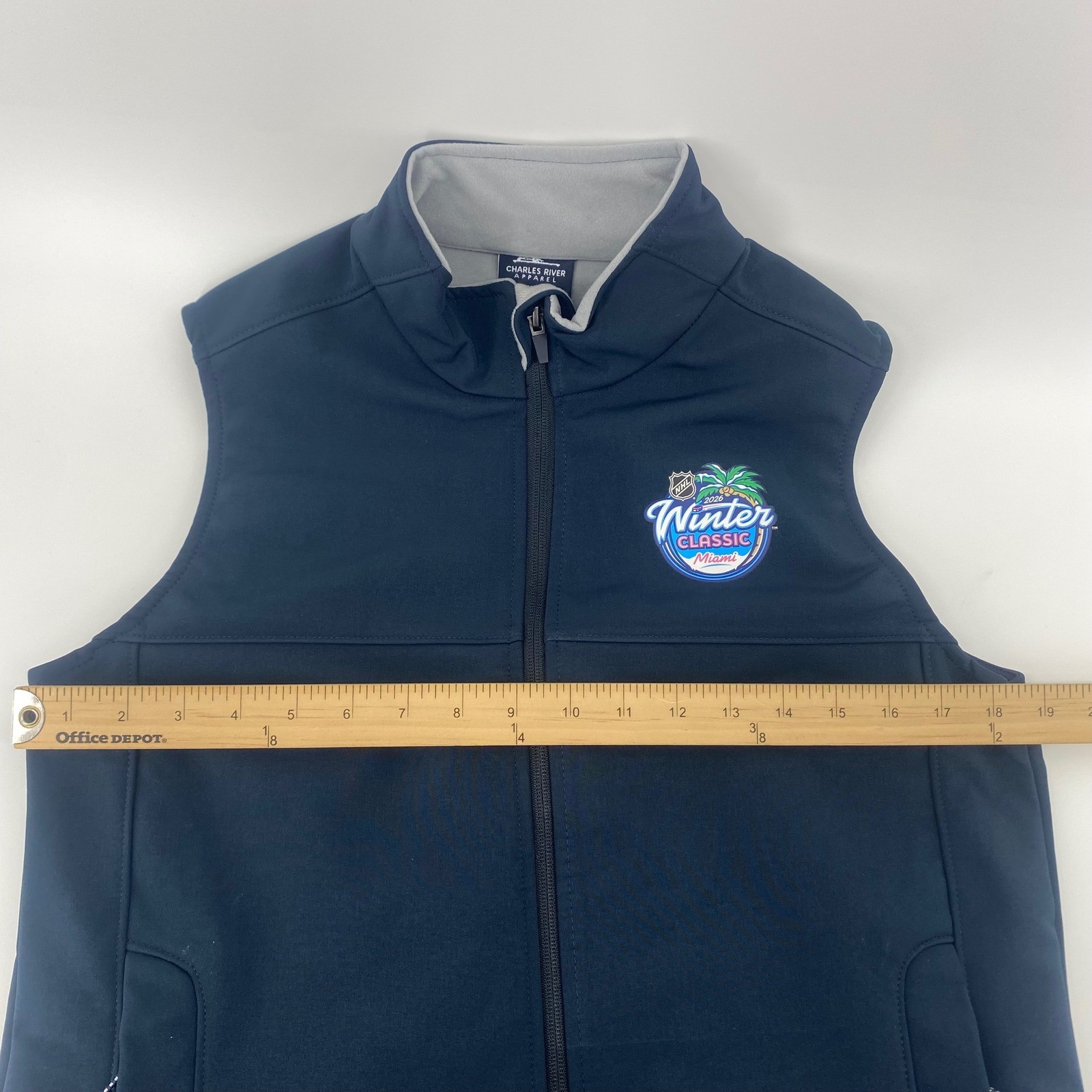 Charles River Soft Shell Vest Women S Navy NHL Winter Classic 2026 Miami NWT