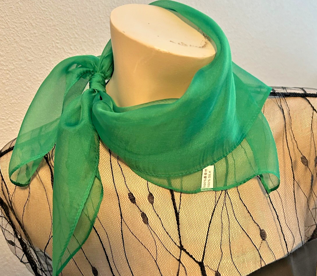 NEW 20 x 21 In. Small Sq. Green Solid Color 100% Mulberry Silk Scarf- SS 1039