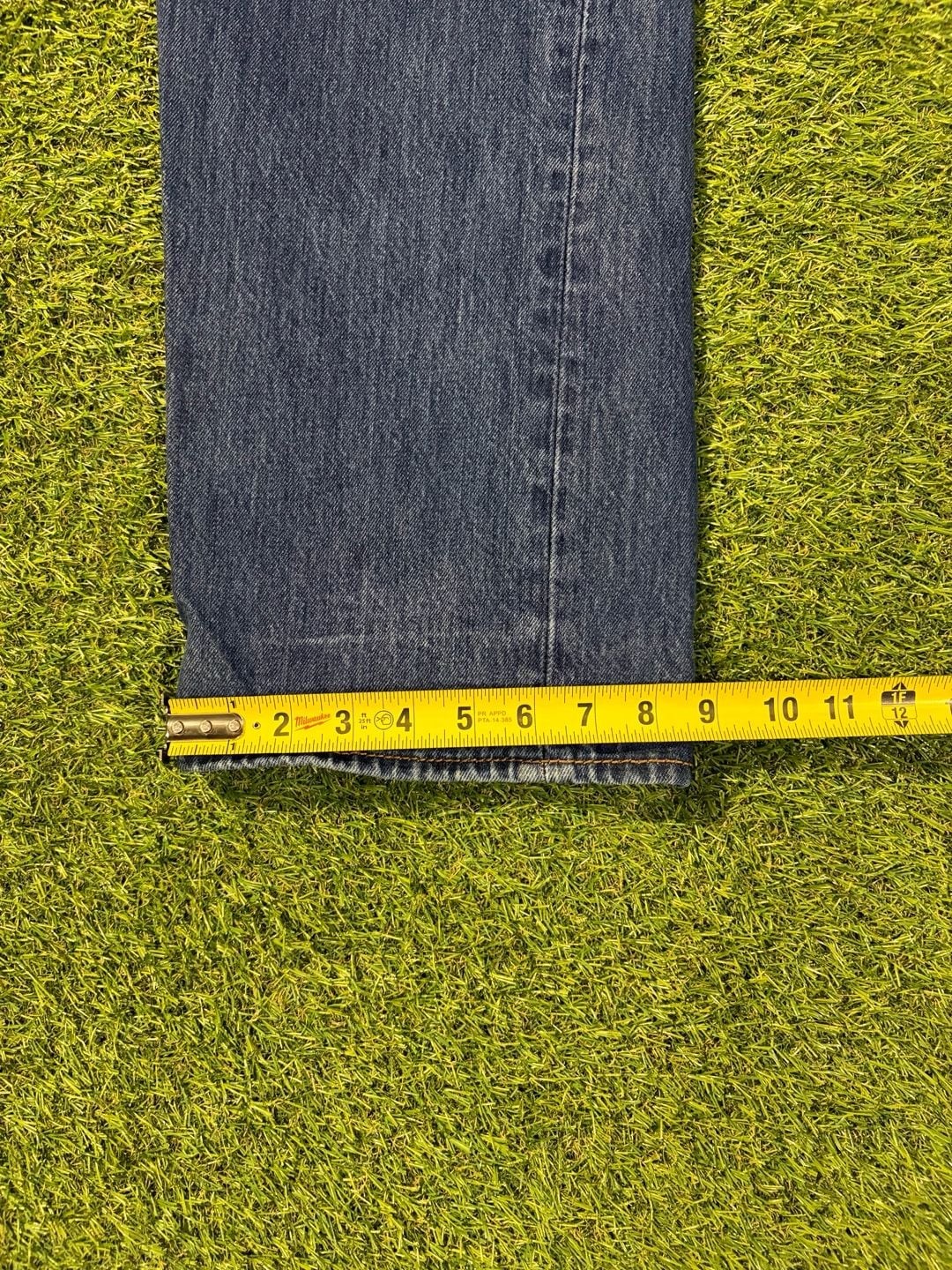 Baggy Levi’s 501 Original Fit Button Fly Denim Jeans