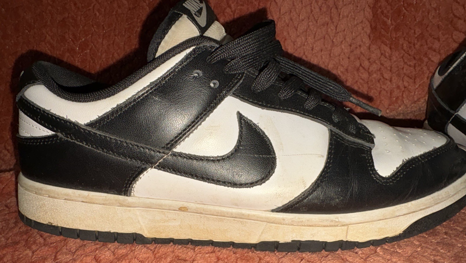 Nike Men’s Athletic Sneakers Lace Up Low Top Black White Colorblock Panda Size10
