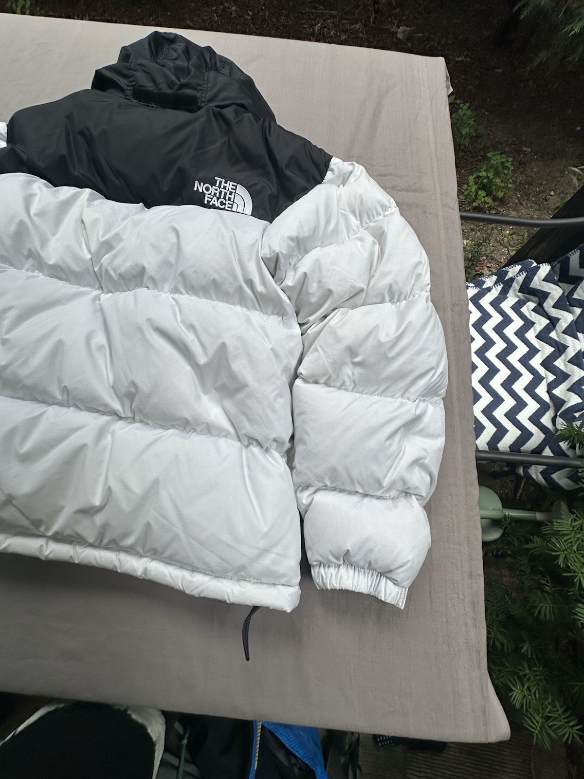 The North Face Mens Large (L) 1996 Retro Nuptse Jacket White & Black