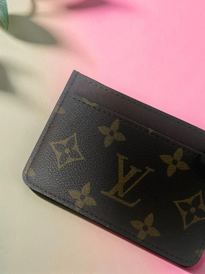 Louis Vuitton Brown card holder Monogram Two Tone USED,.