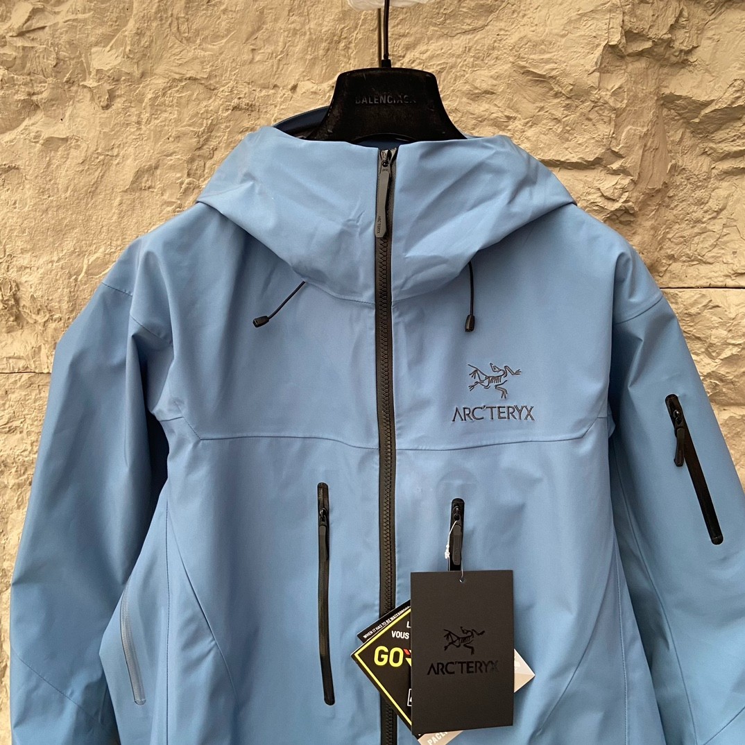 Arcteryx Alpha SV winter Jacket Men’s Light Blue Size M new