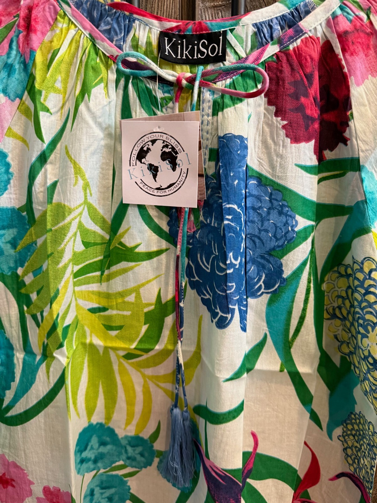 Kikisol White Hydrangea Tassel Top #635