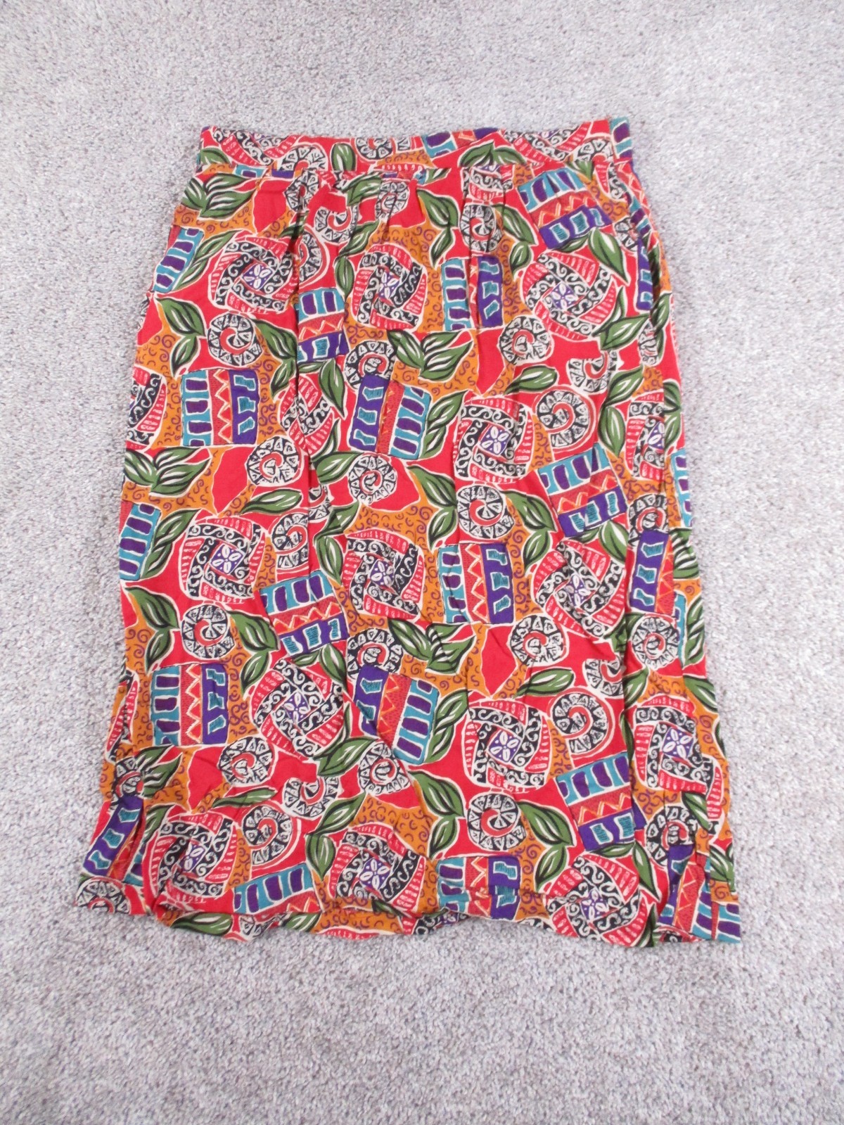 Requirements Medium Womens Skirt Red Geometric Rayon Vintage