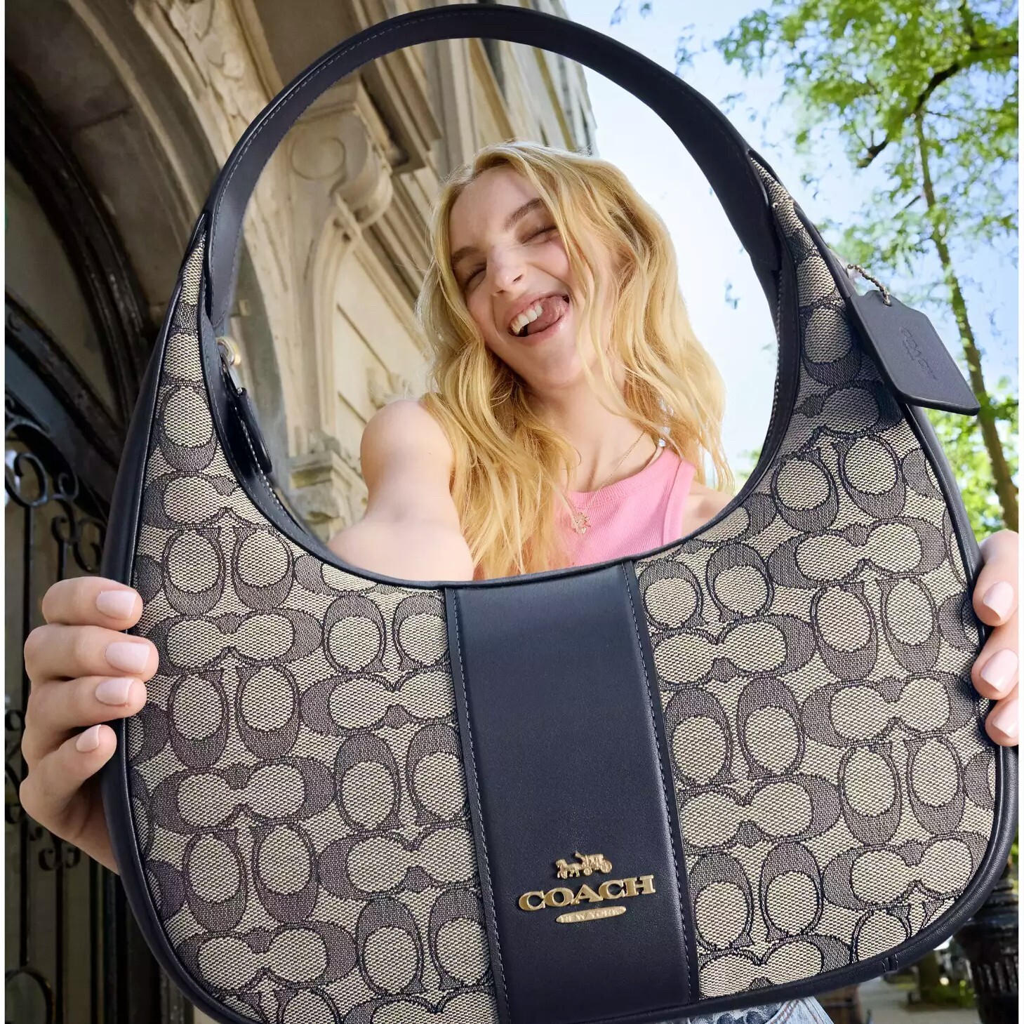 NWT Coach CV001 Carmen Shoulder Bag In Signature Jacquard Smooth Leather $350