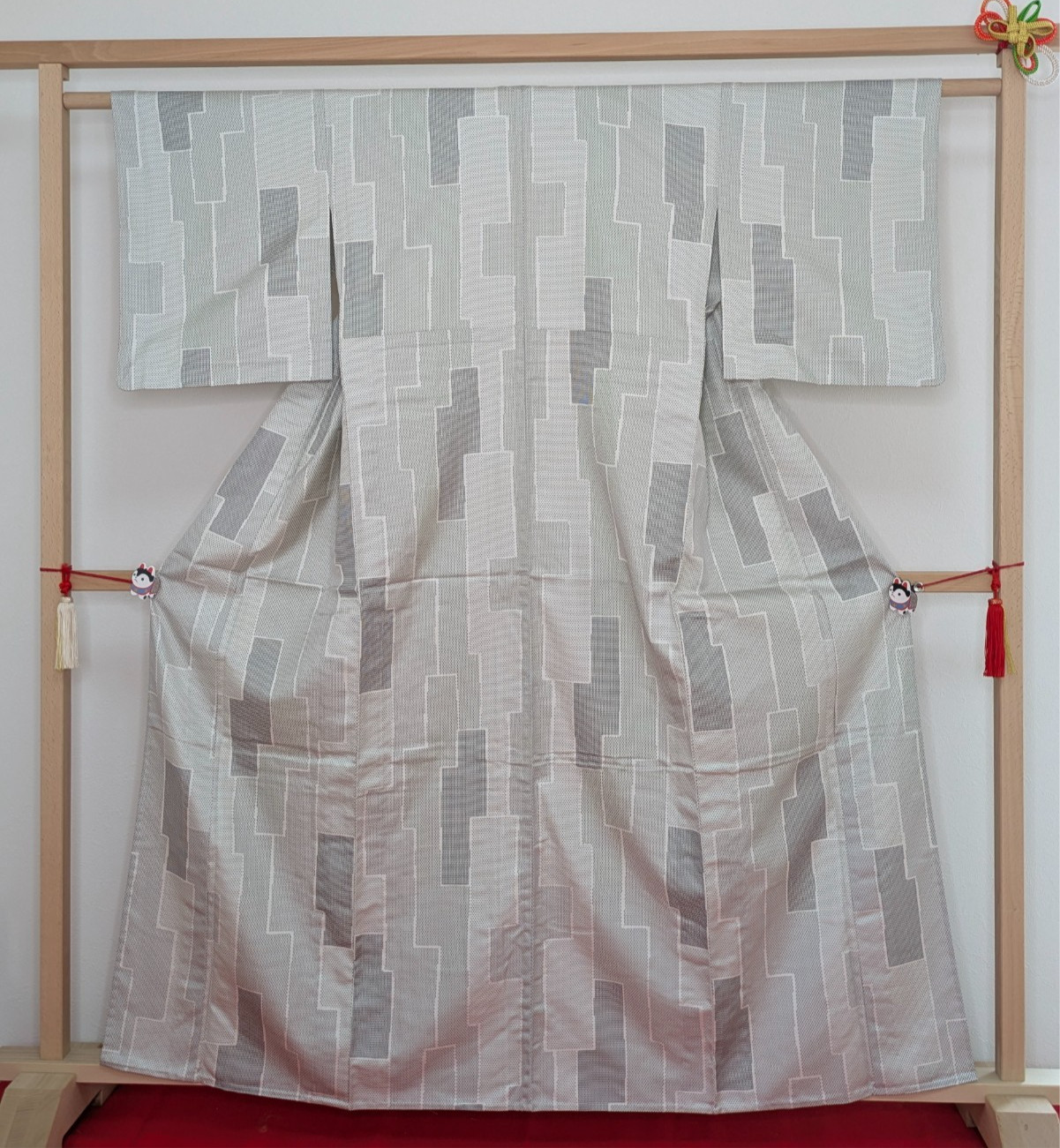 Authentic Japanese Kimono Silk Hitoe White Black Geometric Kasuri Kikko Unlined