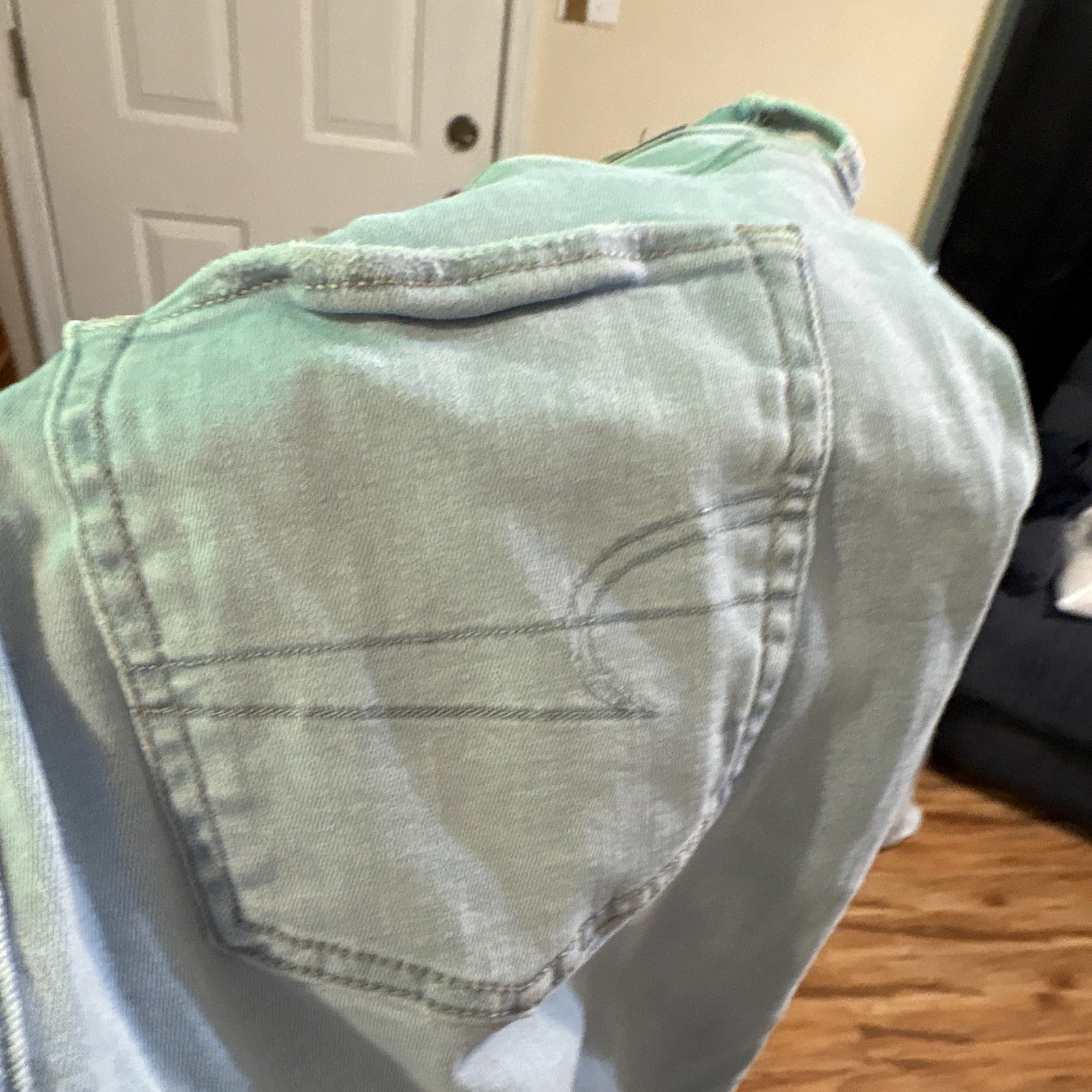 American Eagle High Rise Kick Boot Crop Light Wash Stretch Blue Jeans 10