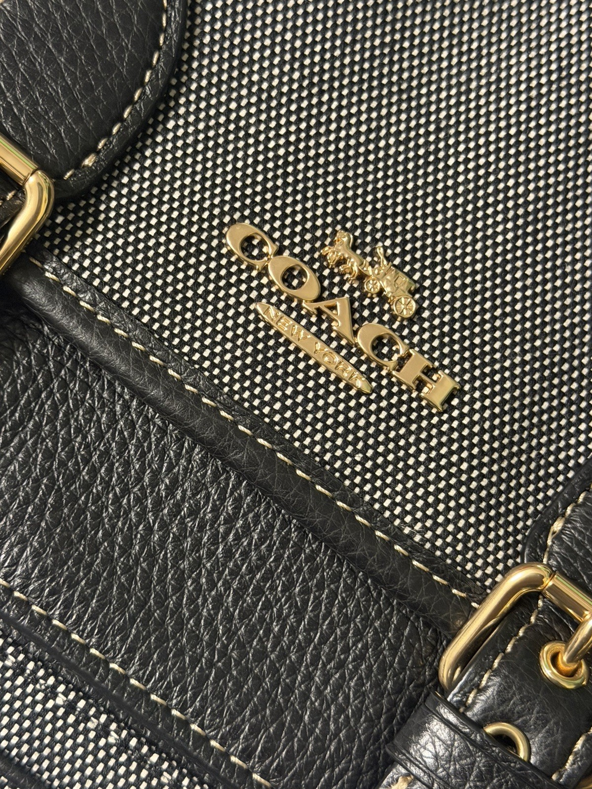 Coach Lucy Small Crossbody Bag Black Magnetic Flap Buckle Adjustable Strap