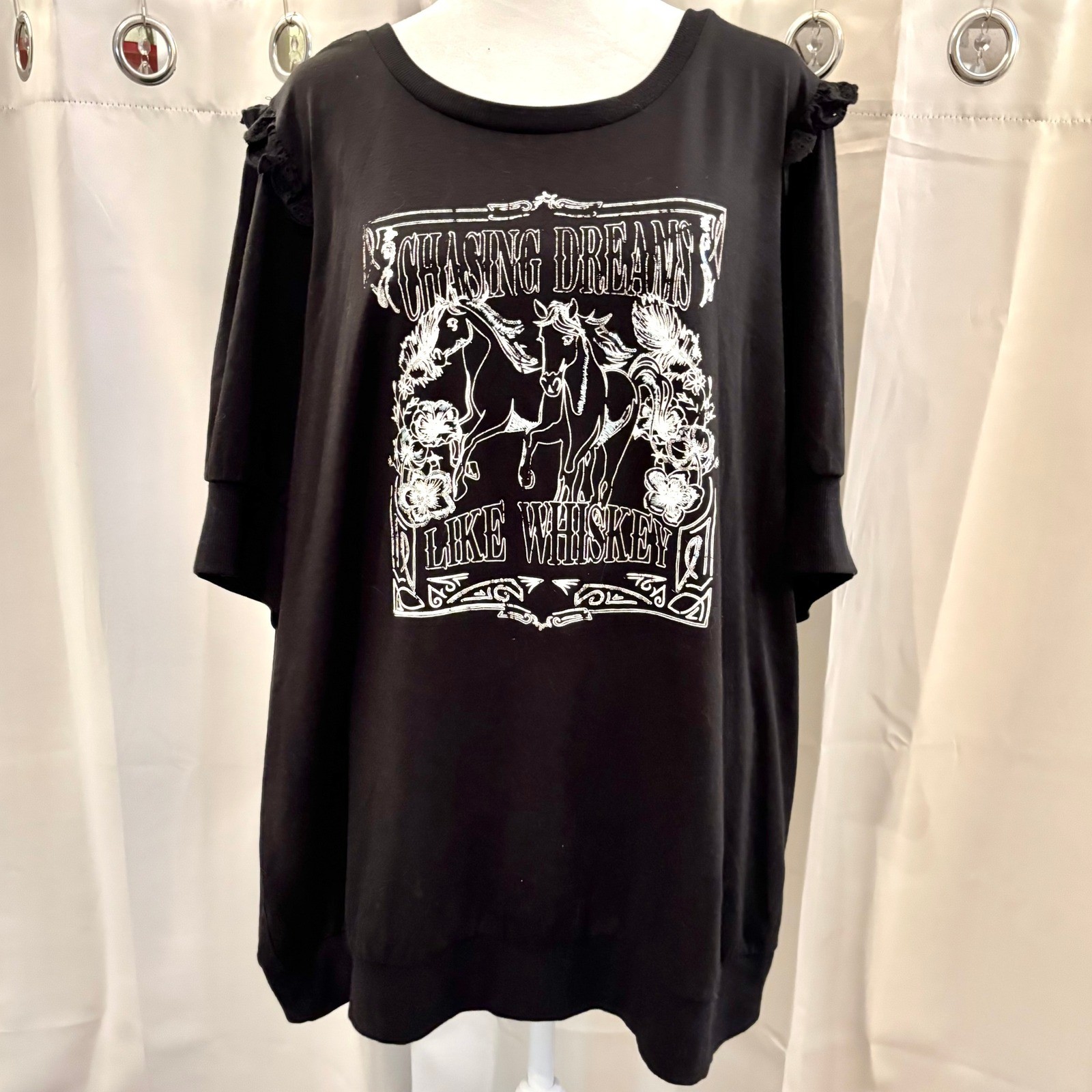 Torrid Women Graphic Top 3X Chasing Dreams Like Whiskey Horse Western Boho 20111
