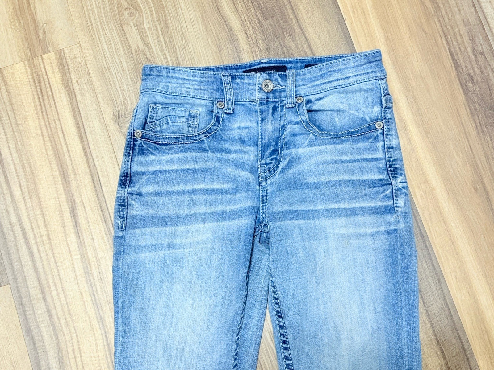 BKE Buckle Alec Slim Straight Jeans Men’s Stretch Medium Wash Distressed Denim