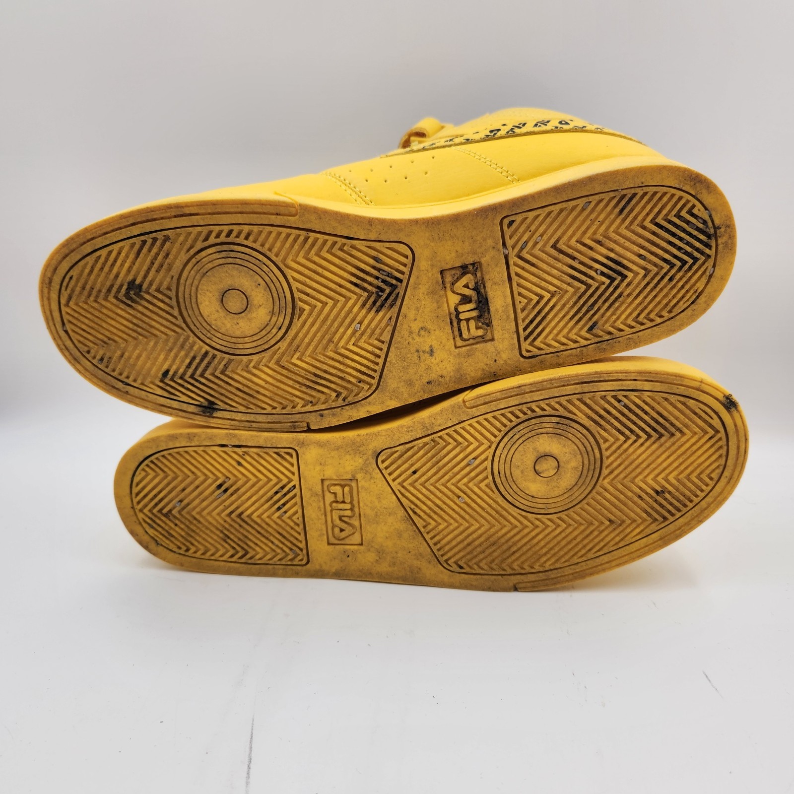 Fila Men’s Vulc 13 Bandana athletic high-top shoes US 6.5 Yellow Round Toe Retro