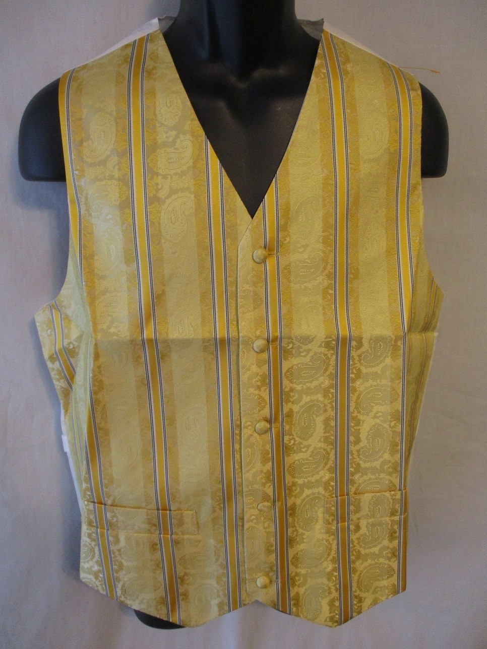 Da Cino Polyester Size M Lined Suit Vests New without Tags